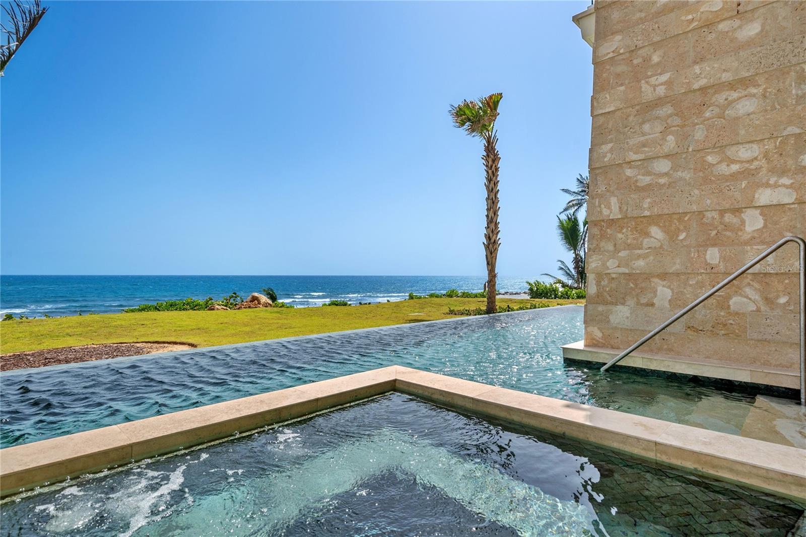 DORADO BEACH WEST POINT - Residential