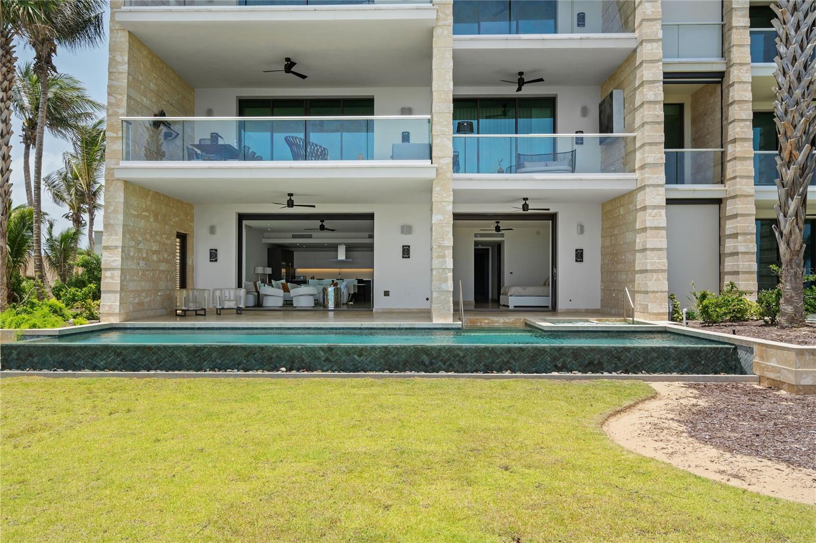DORADO BEACH WEST POINT - Residential