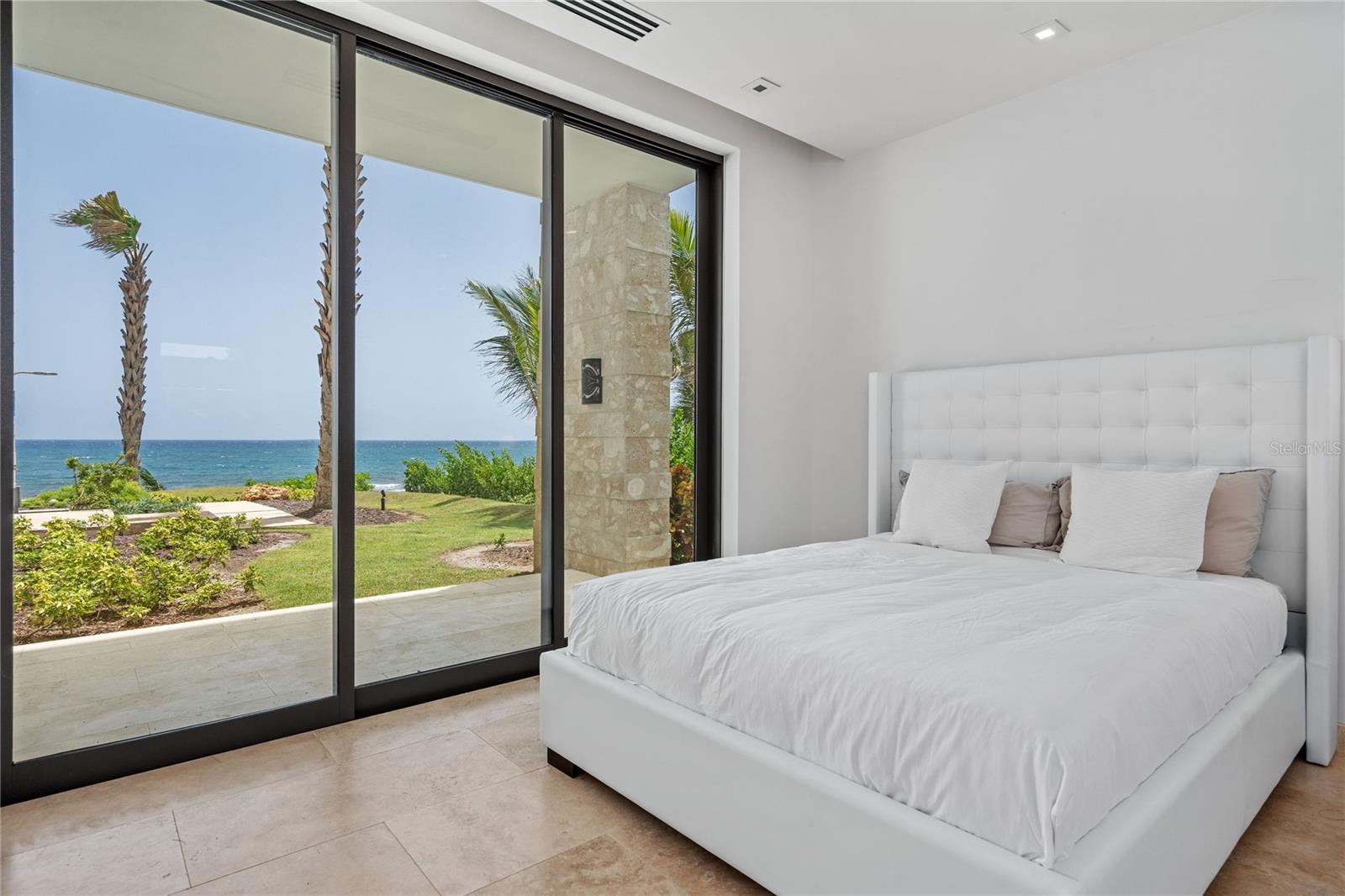 DORADO BEACH WEST POINT - Residential