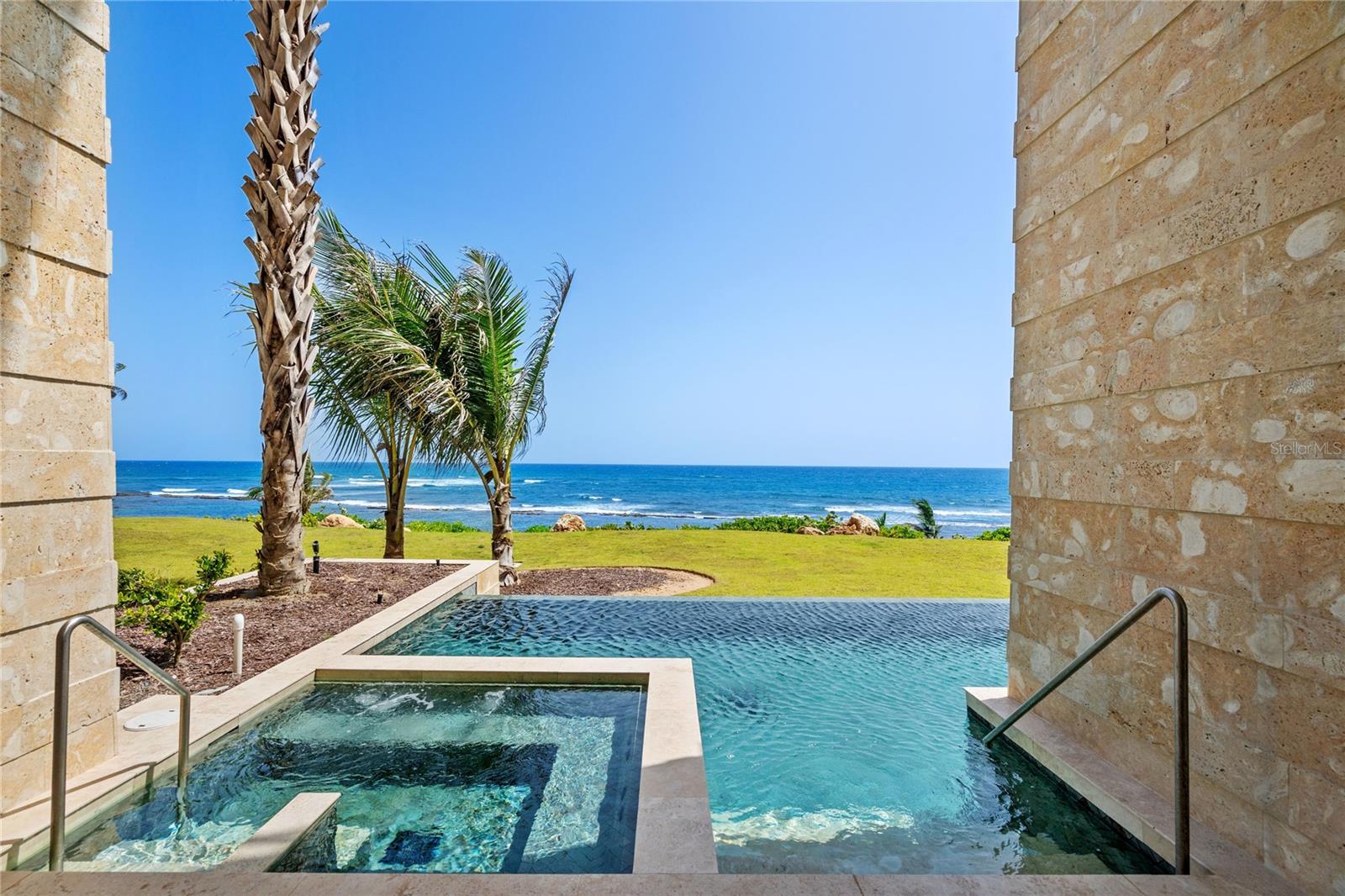 DORADO BEACH WEST POINT - Residential