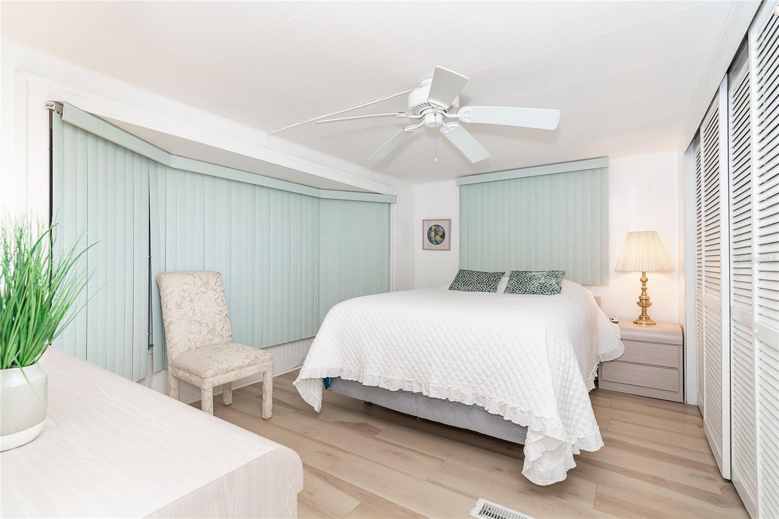 HOL MOB ESTATE 1ST ADD - Residential