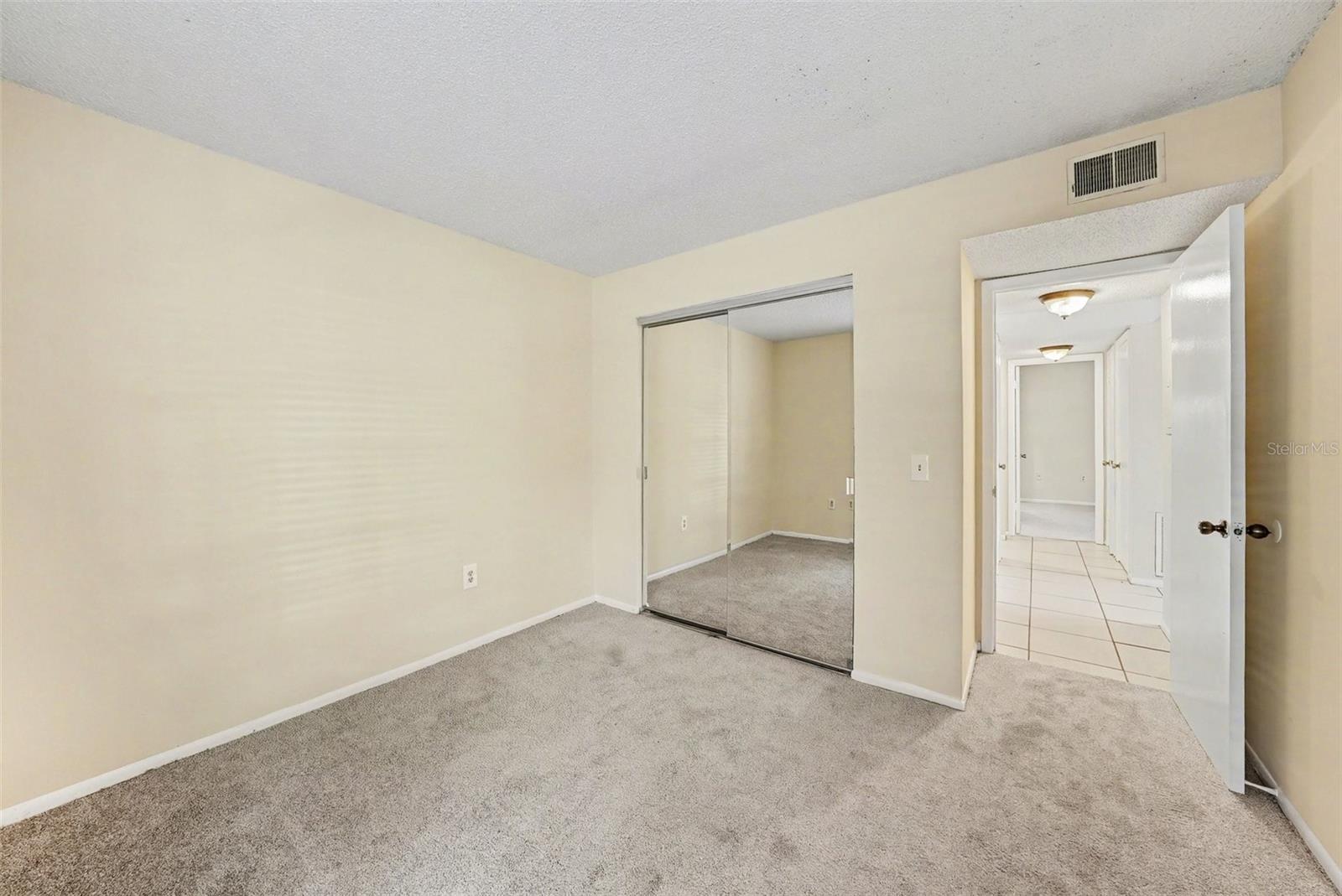 THE OAKS UNIT VI A CONDO - Residential