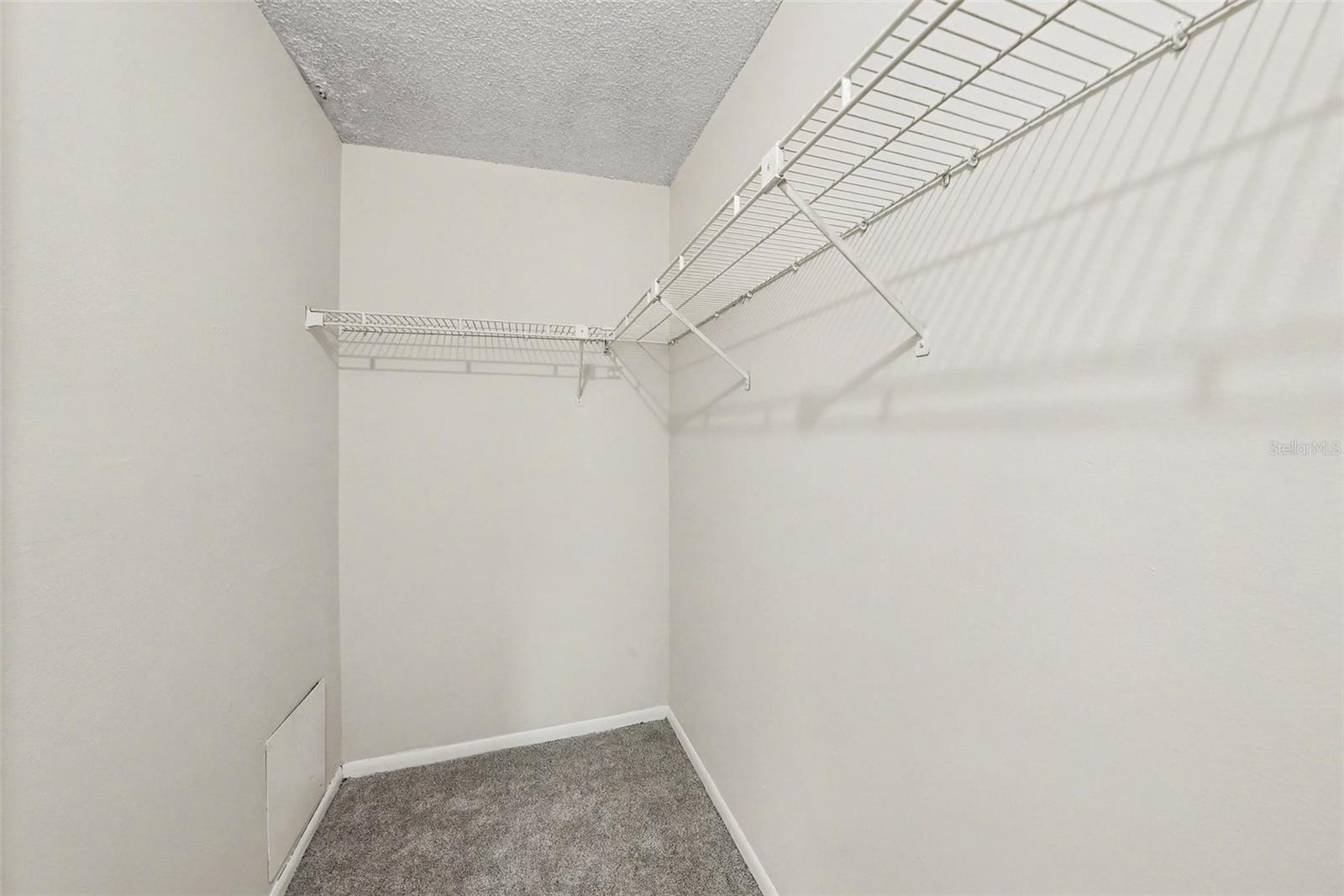 THE OAKS UNIT VI A CONDO - Residential