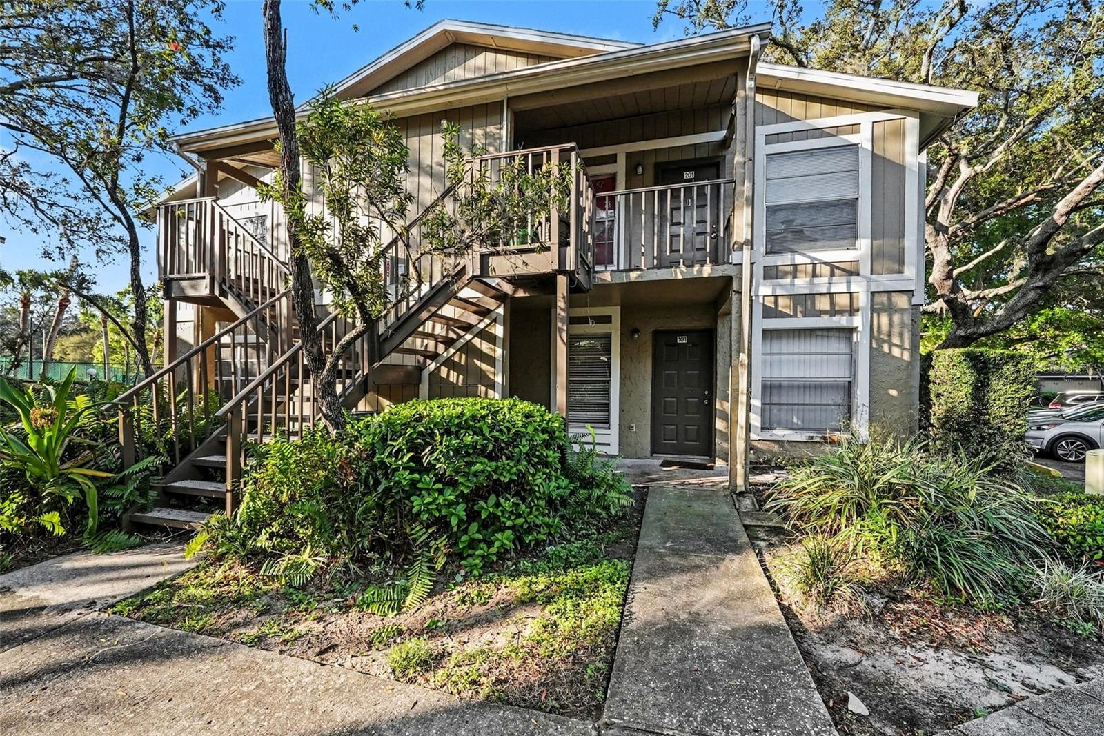 THE OAKS UNIT VI A CONDO - Residential