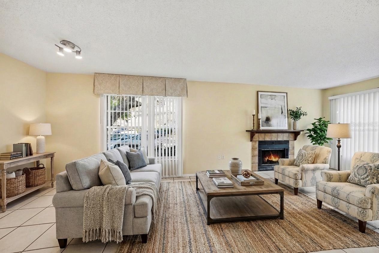 THE OAKS UNIT VI A CONDO - Residential