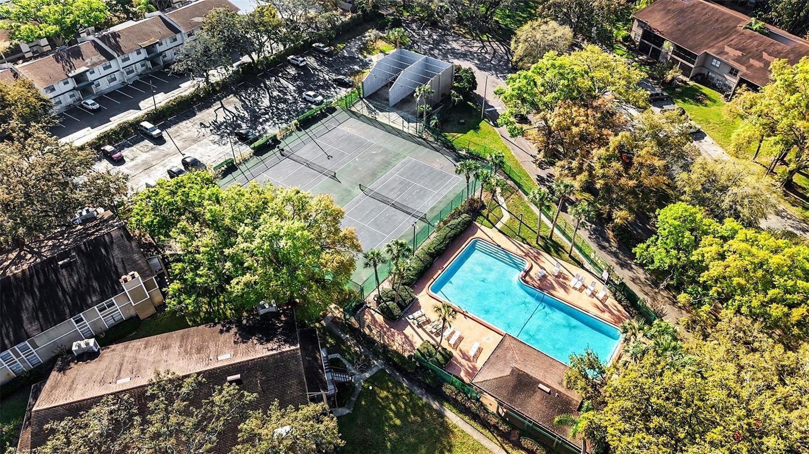 THE OAKS UNIT VI A CONDO - Residential