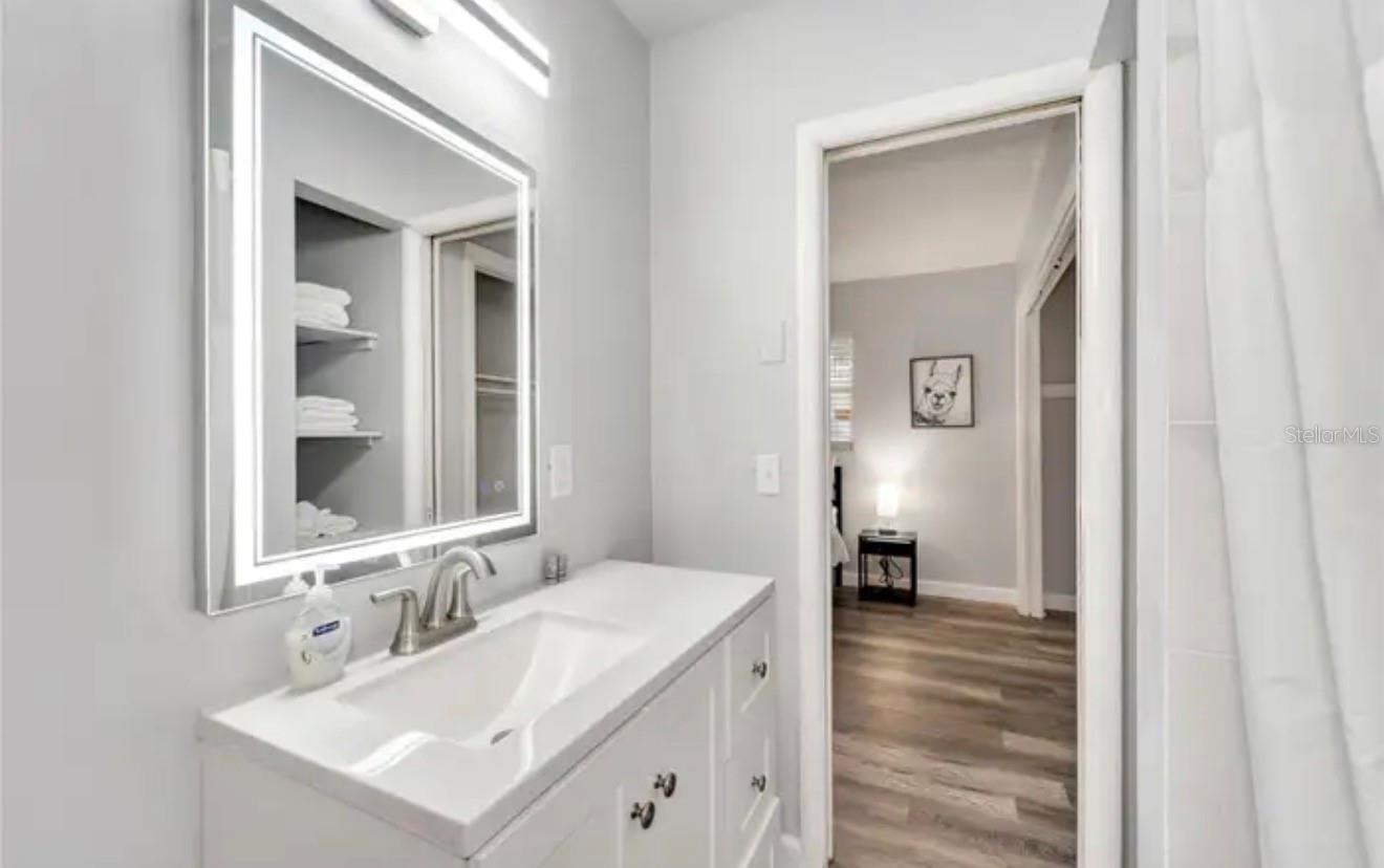 BAYBRIDGE REV - Residential