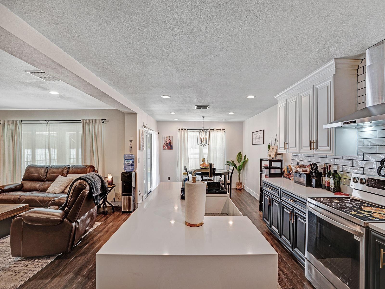 SUNRISE LAKES PH III SUB - Residential