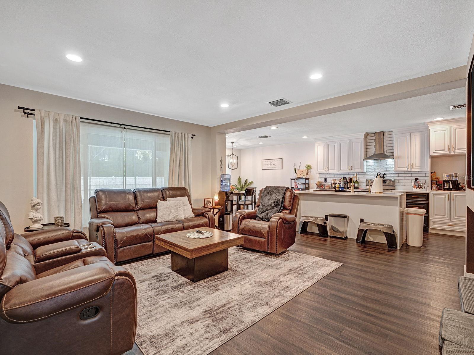 SUNRISE LAKES PH III SUB - Residential