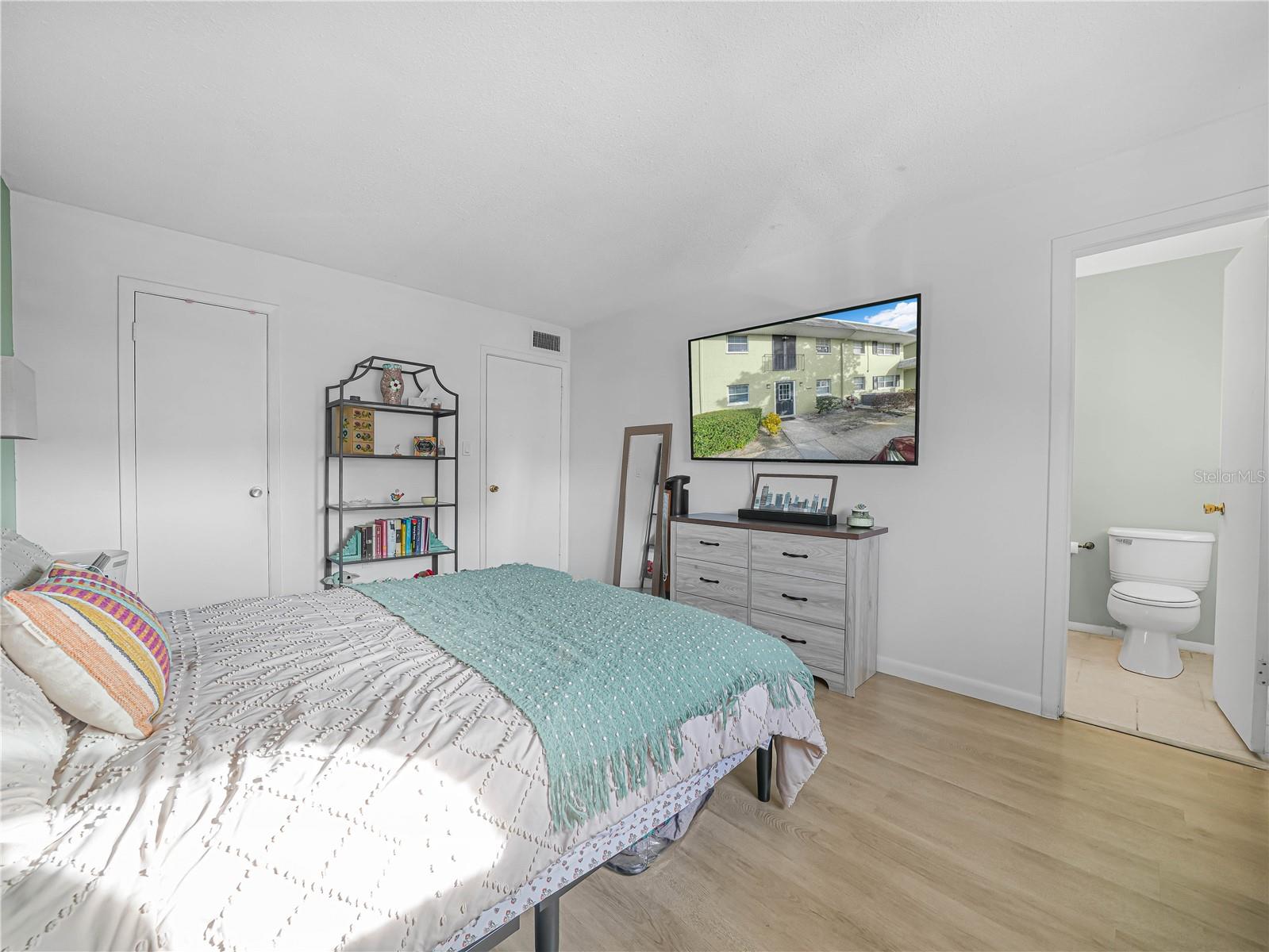 VILLAS OF ORLANDO CONDOS - Residential