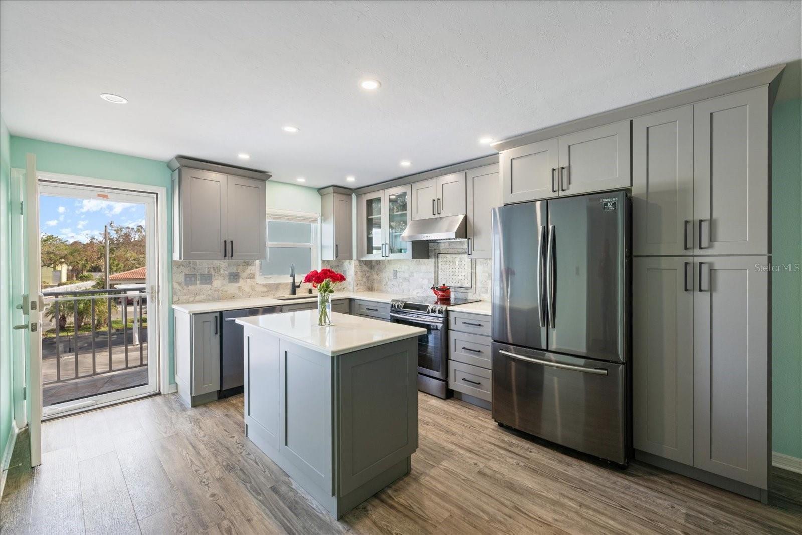 116 VISTA HERMOSA CIRCLE 204C