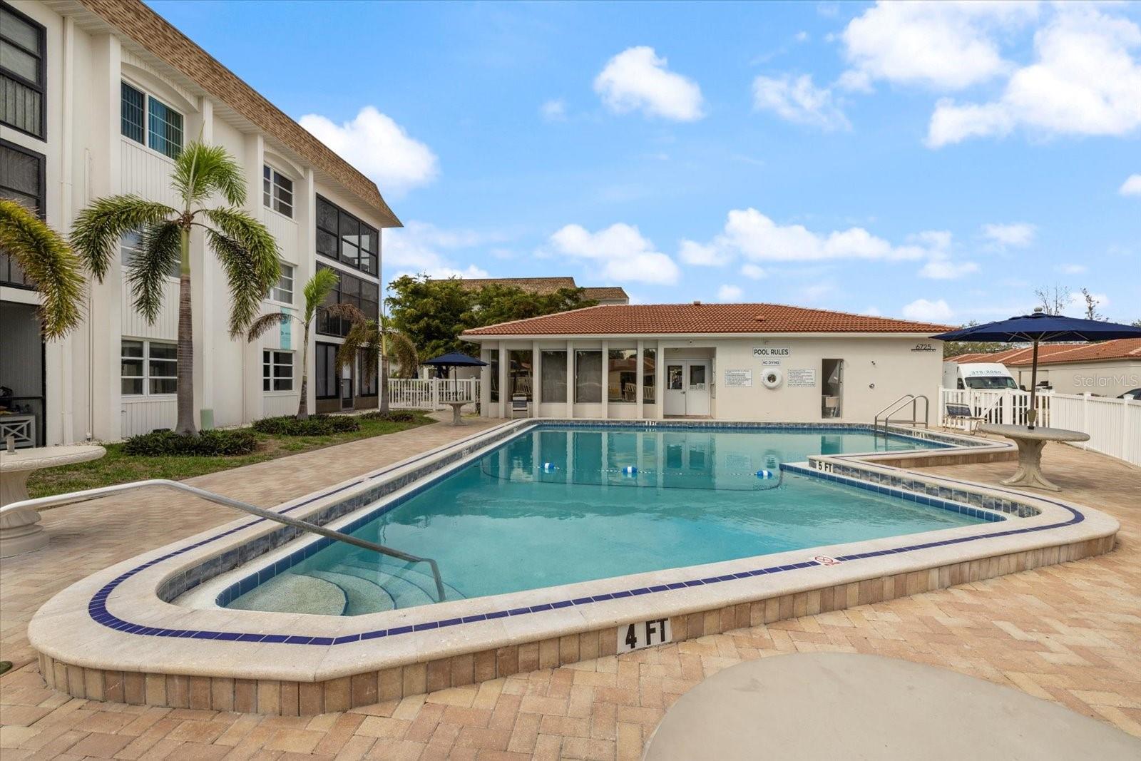VISTA HERMOSA - Residential