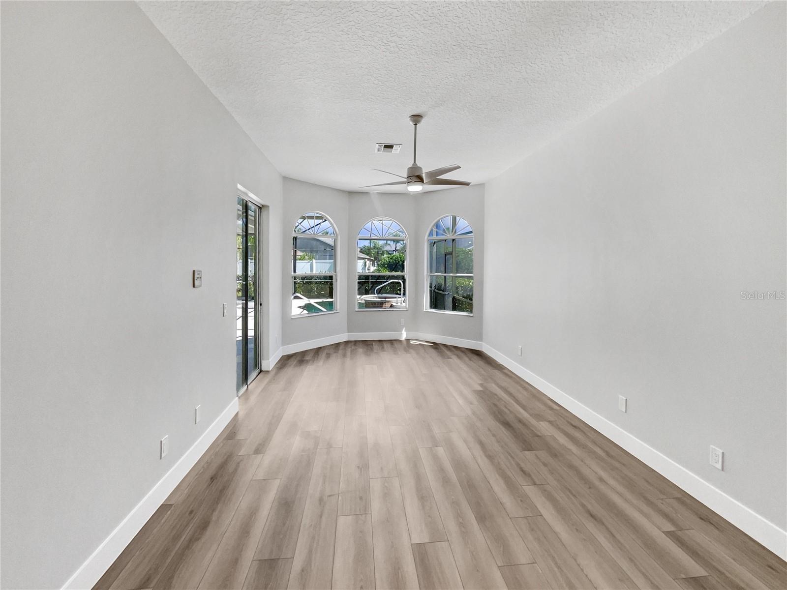 STONEYBROOK - Residential