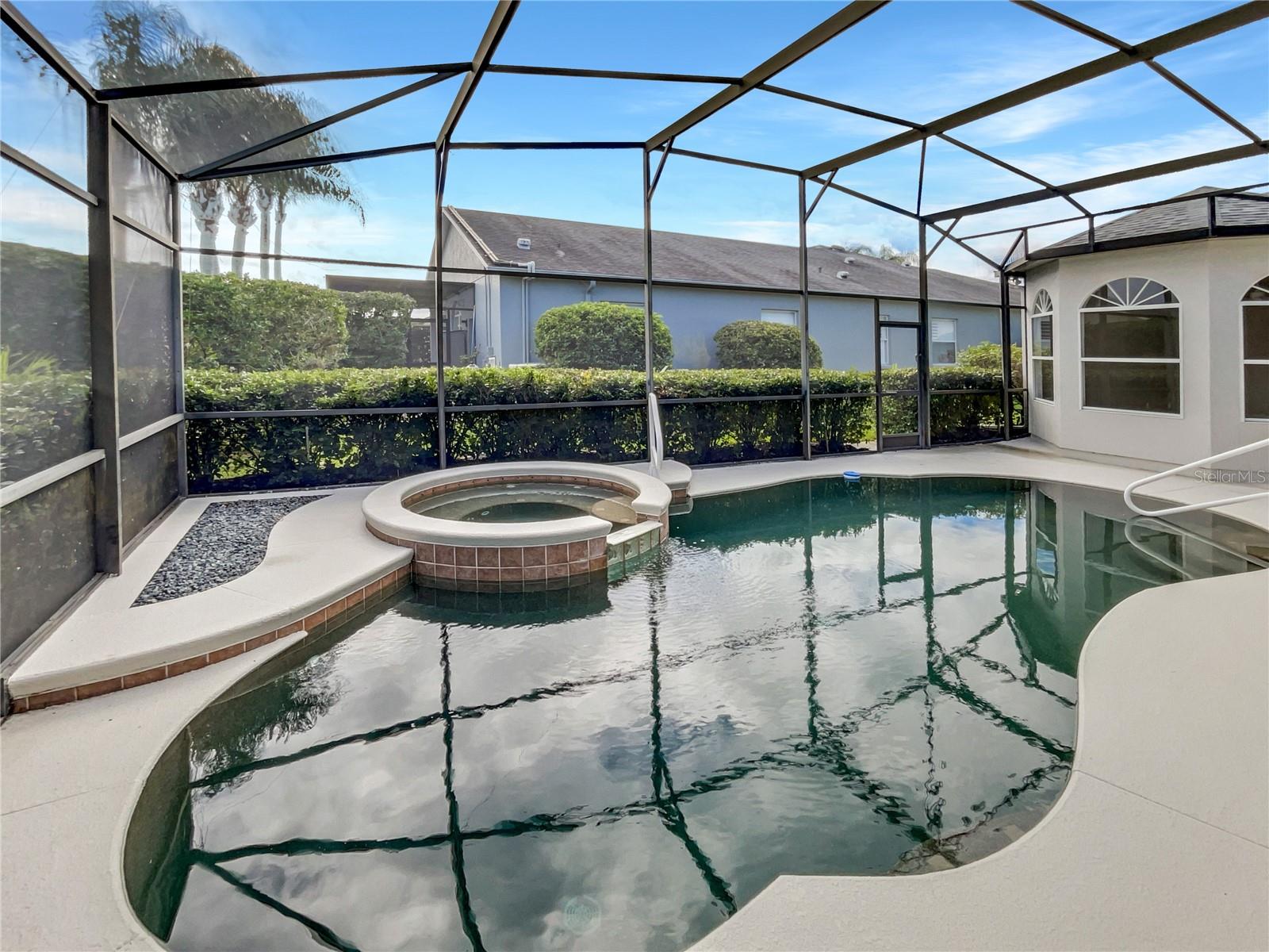 STONEYBROOK - Residential