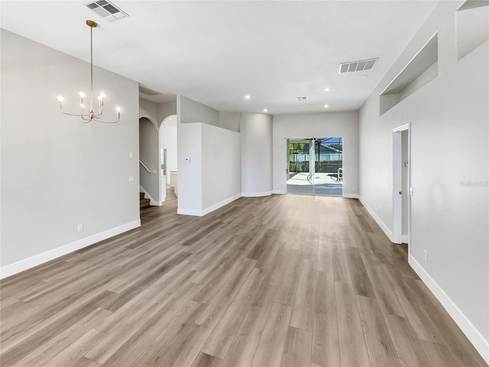 STONEYBROOK - Residential