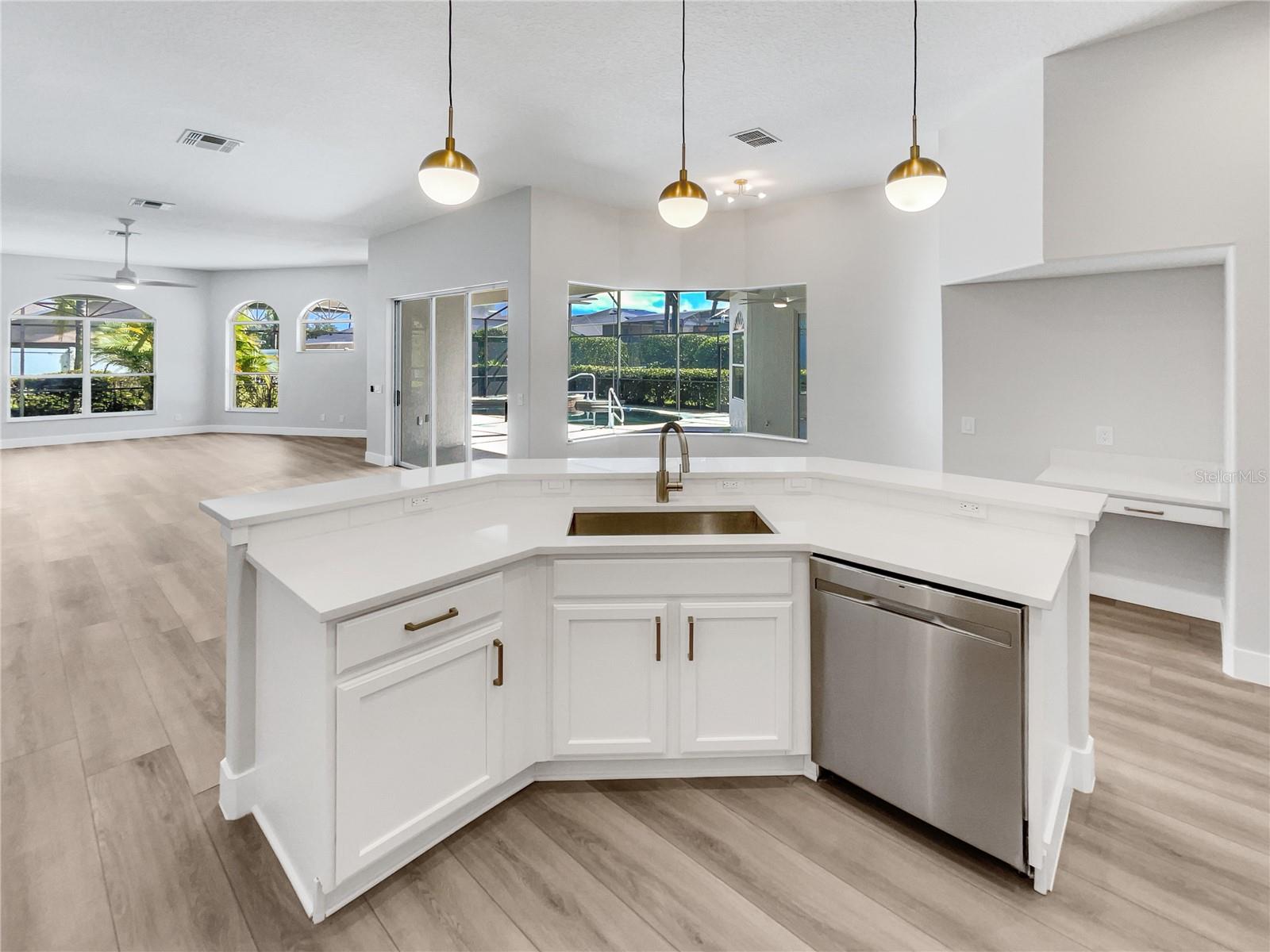 STONEYBROOK - Residential