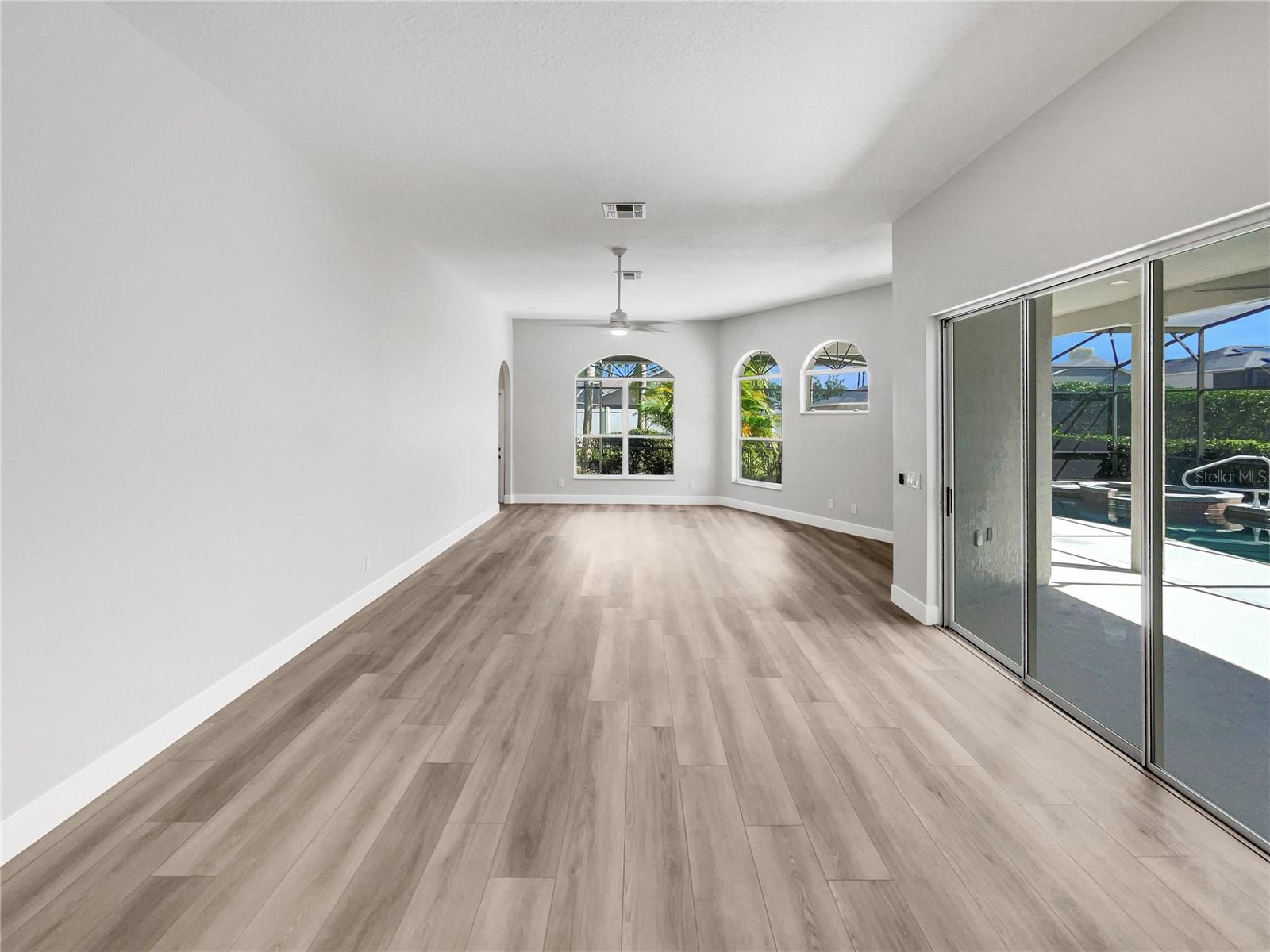 STONEYBROOK - Residential