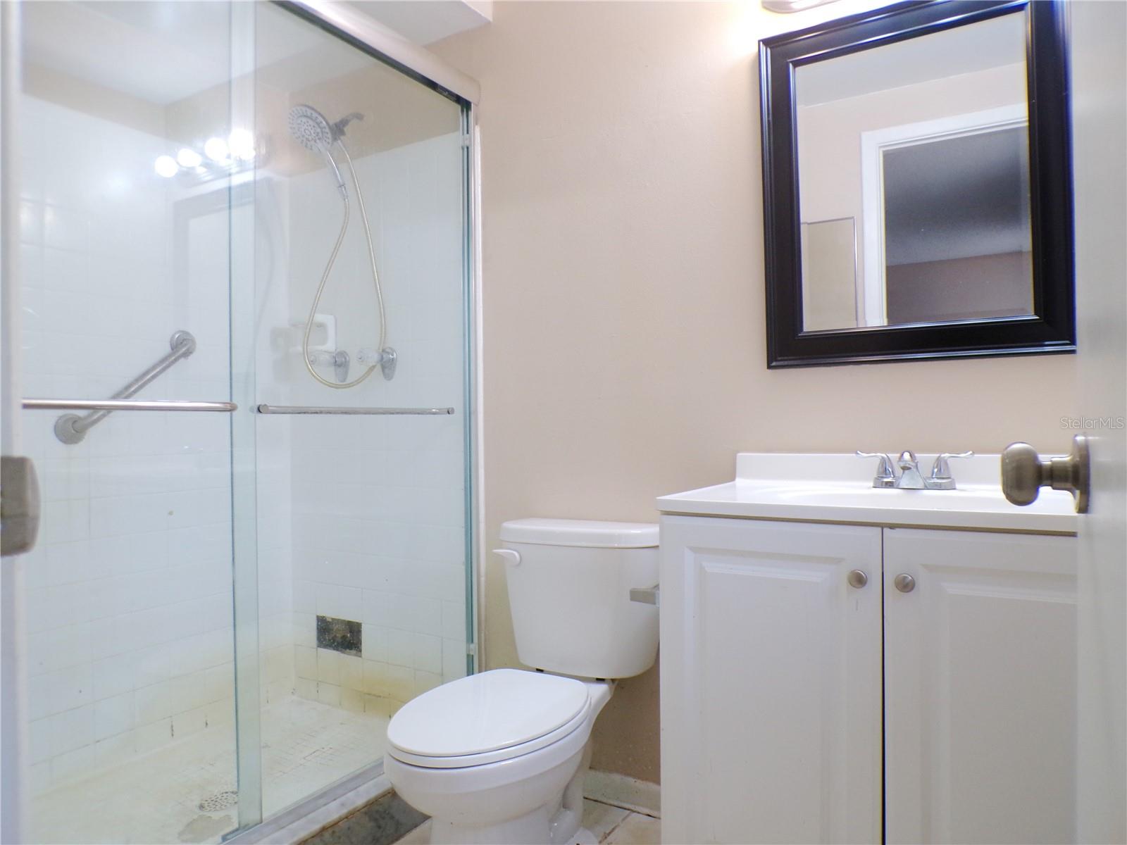 TURTLE LAKES - Residential