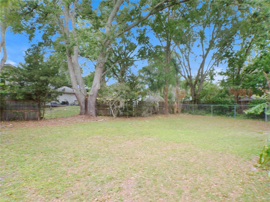 Photo of 1123 Foggy Ridge Parkway, Lutz, FL 33559 (MLS # TB8493345)