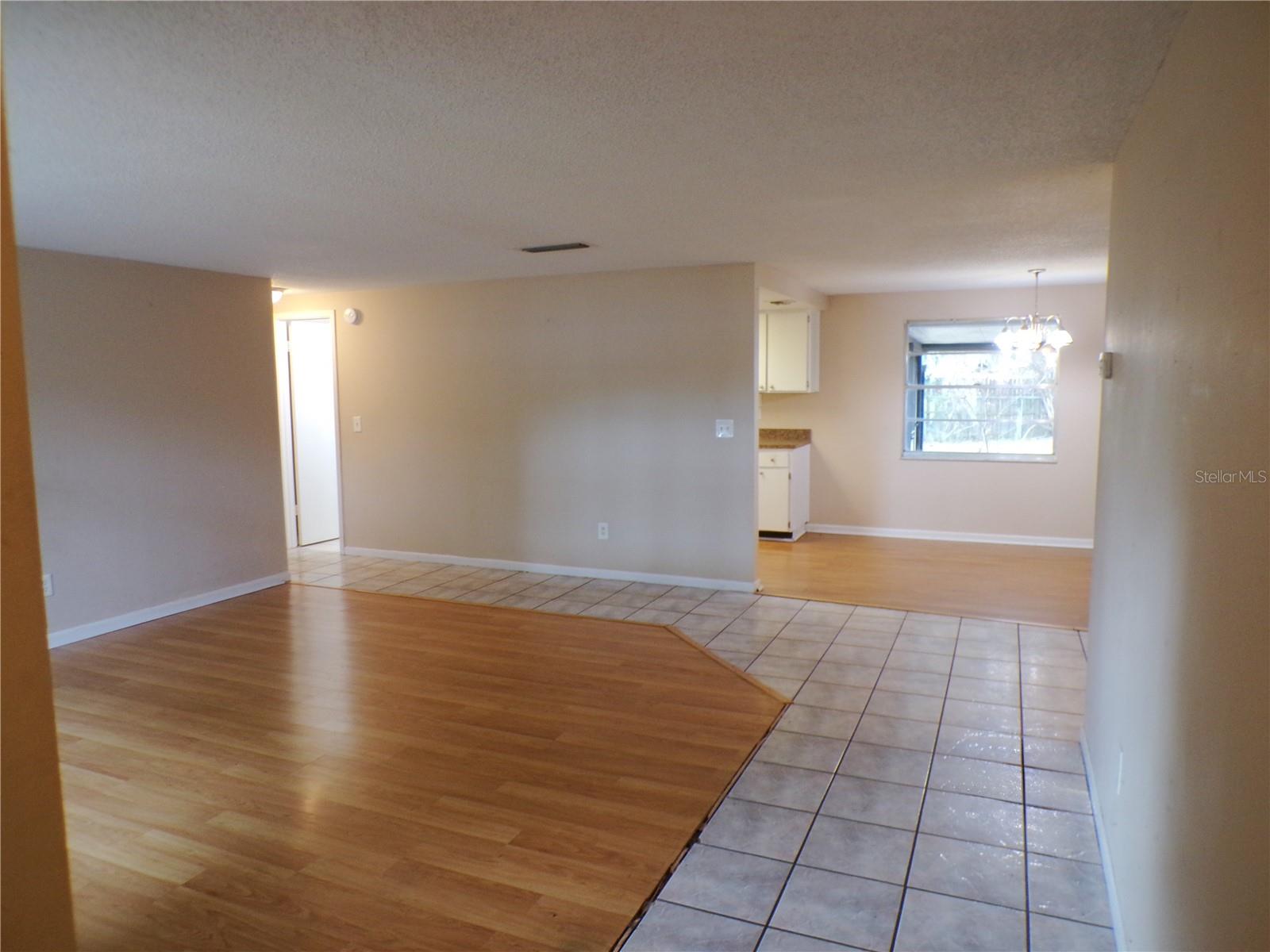 TURTLE LAKES - Residential