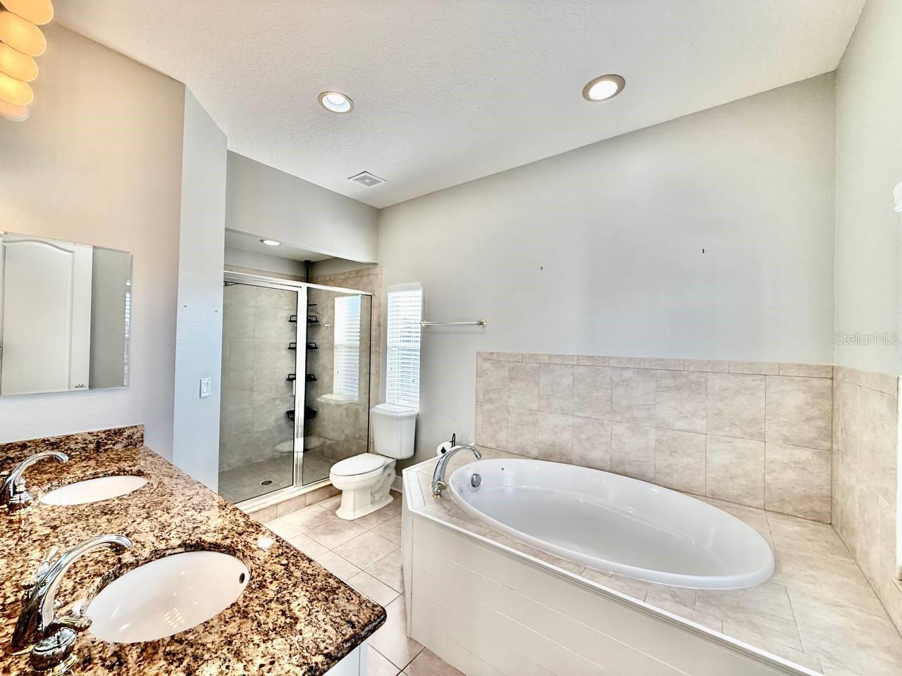 HEMINGWAY ESTATES PH 1-A - Residential Lease