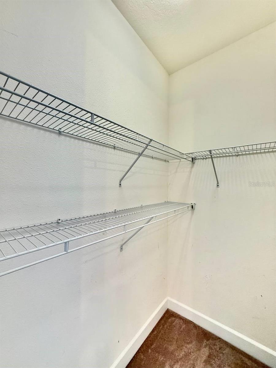 HEMINGWAY ESTATES PH 1-A - Residential Lease