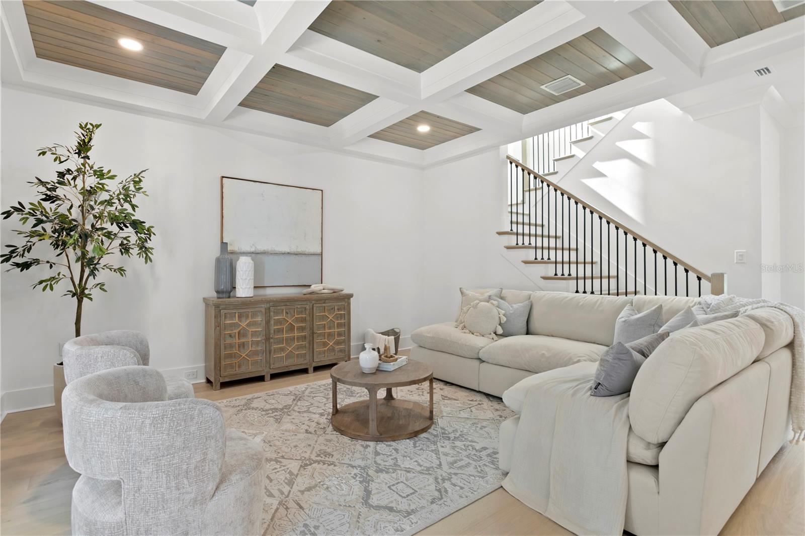 WEST SHORE CREST - Residential