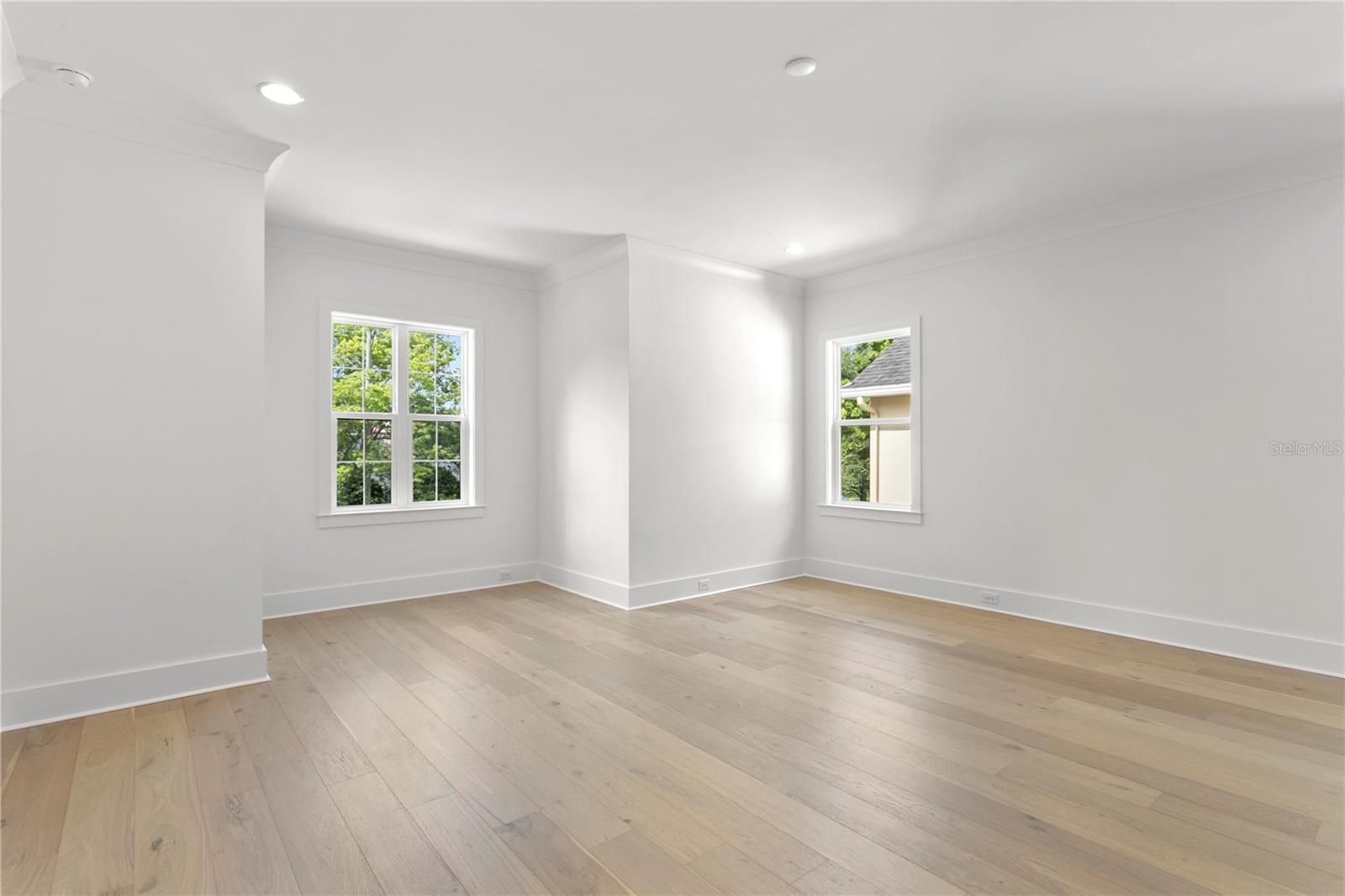 WEST SHORE CREST - Residential