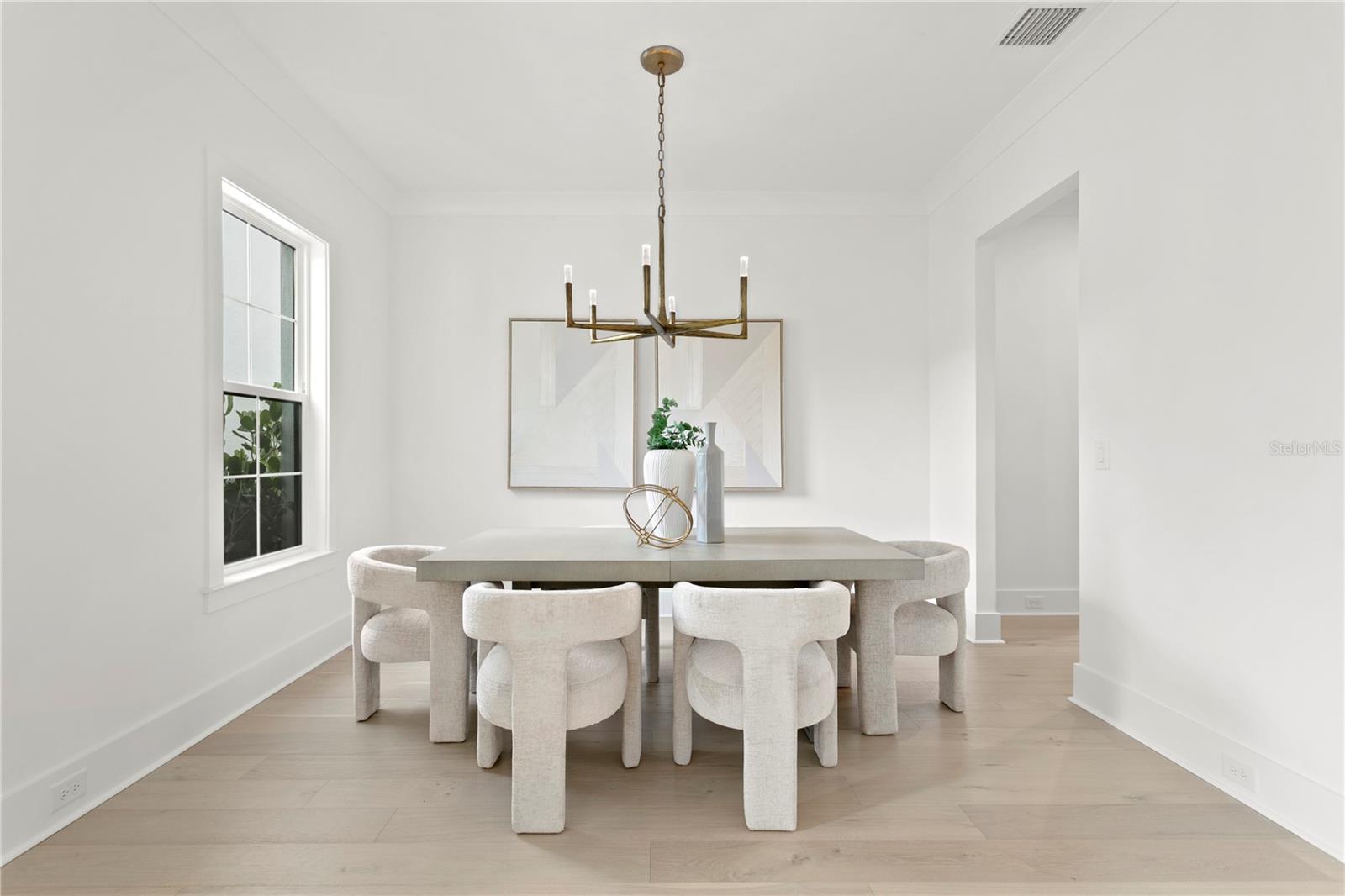 WEST SHORE CREST - Residential