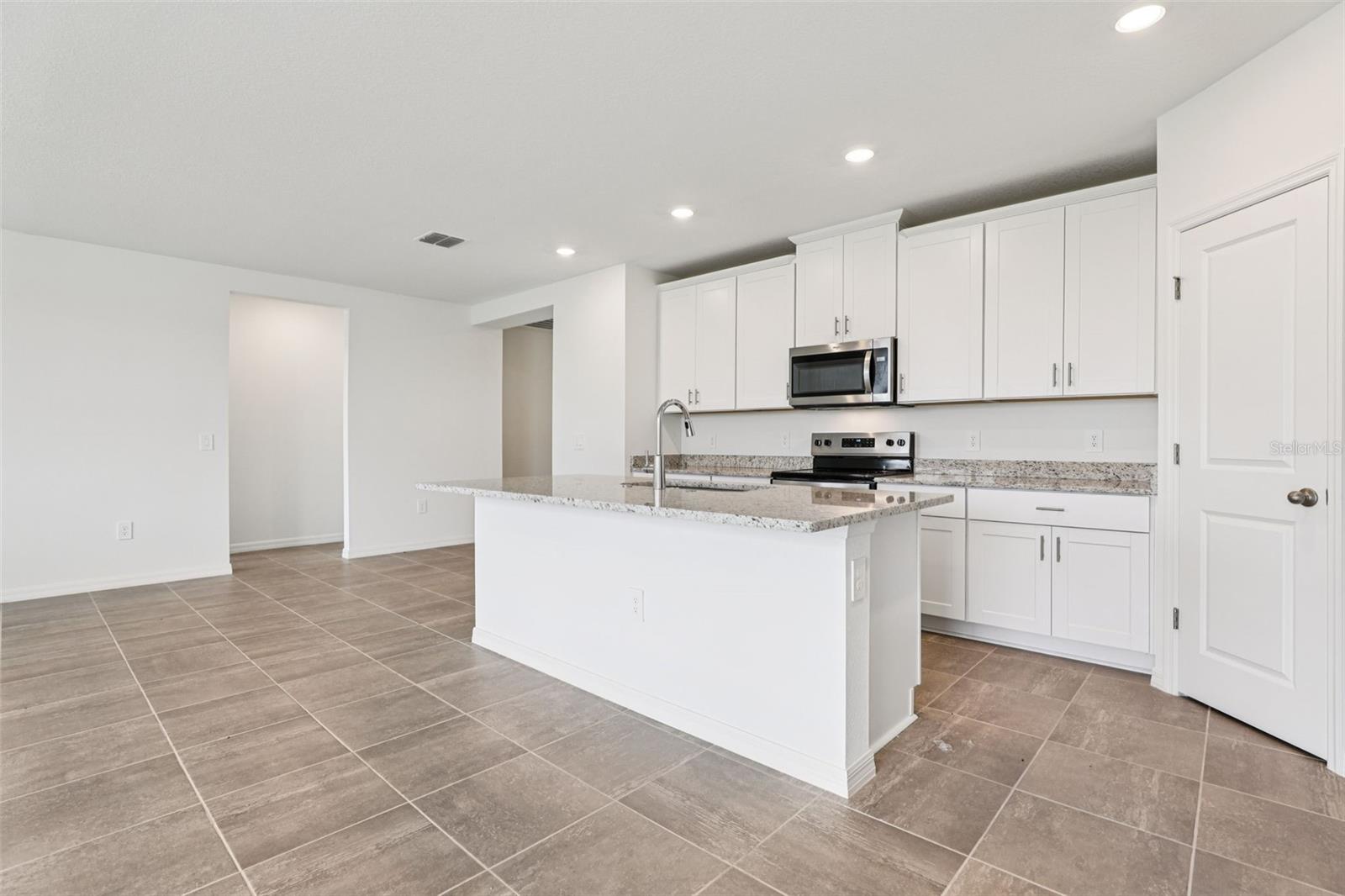 HAMILTON BLUFF - Residential