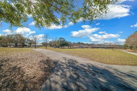 Tiny photo for 16921 SE 19th Court, Summerfield, FL 34491 (MLS # OM693699)