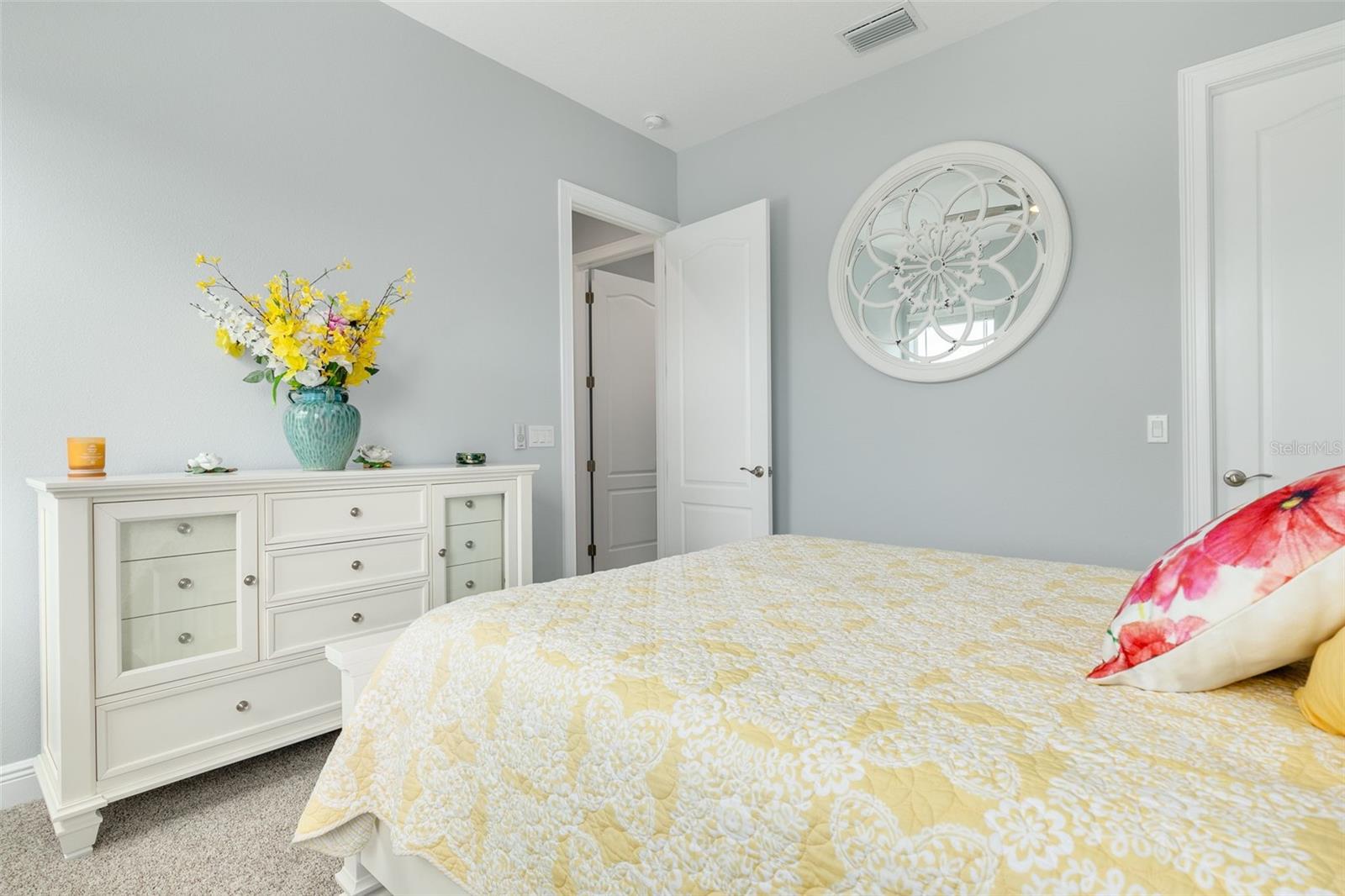 FLOR A MAR, GULF HARBORS - Residential