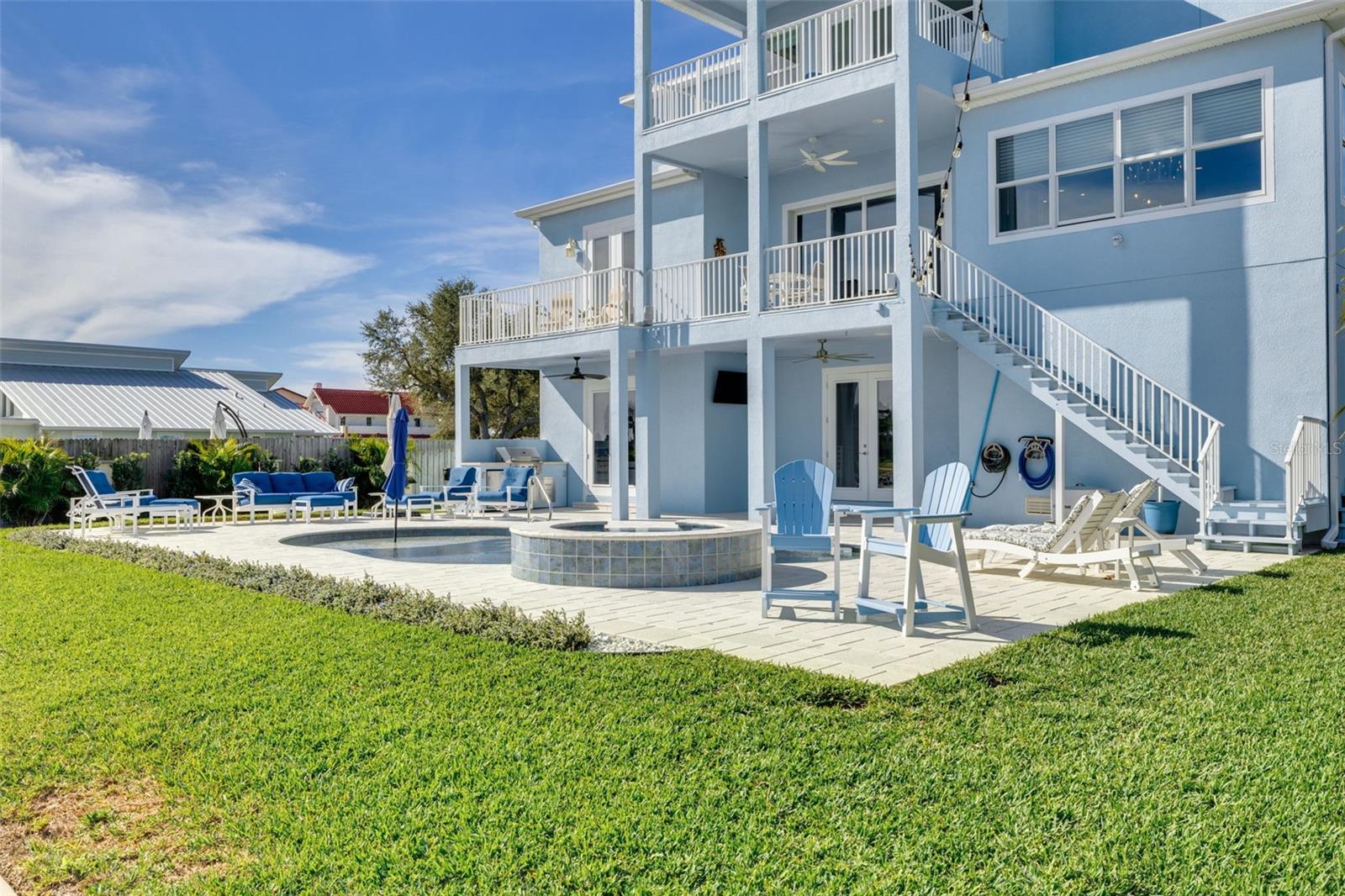 FLOR A MAR, GULF HARBORS - Residential