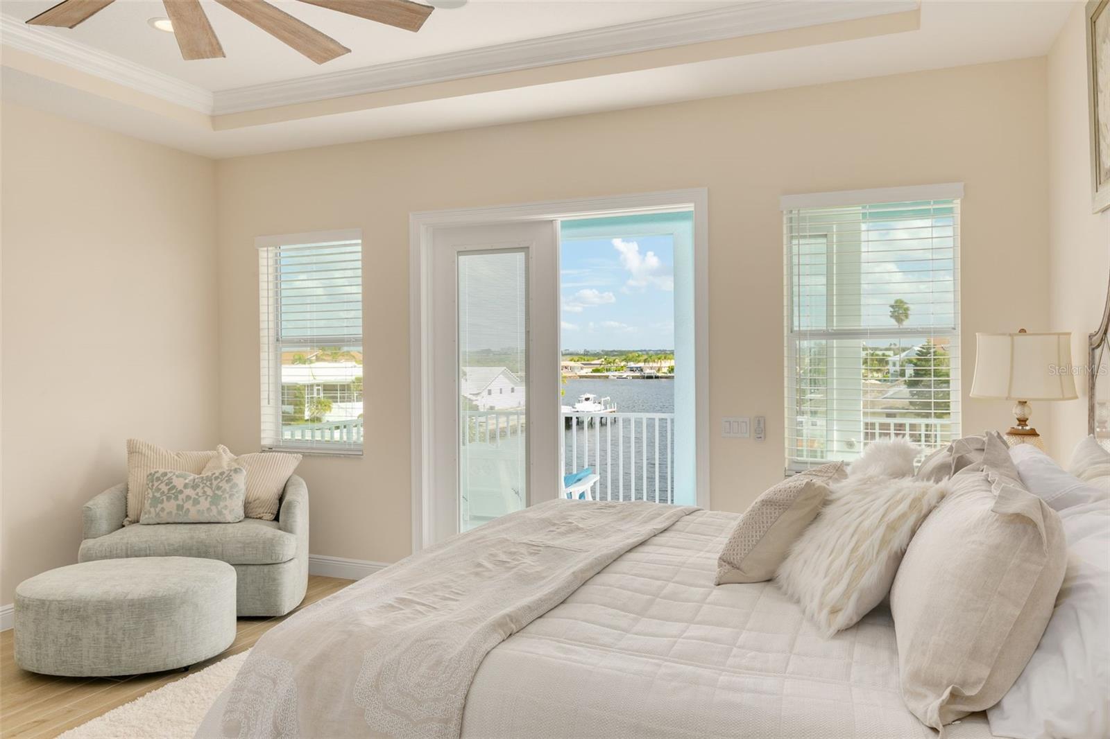 FLOR A MAR, GULF HARBORS - Residential