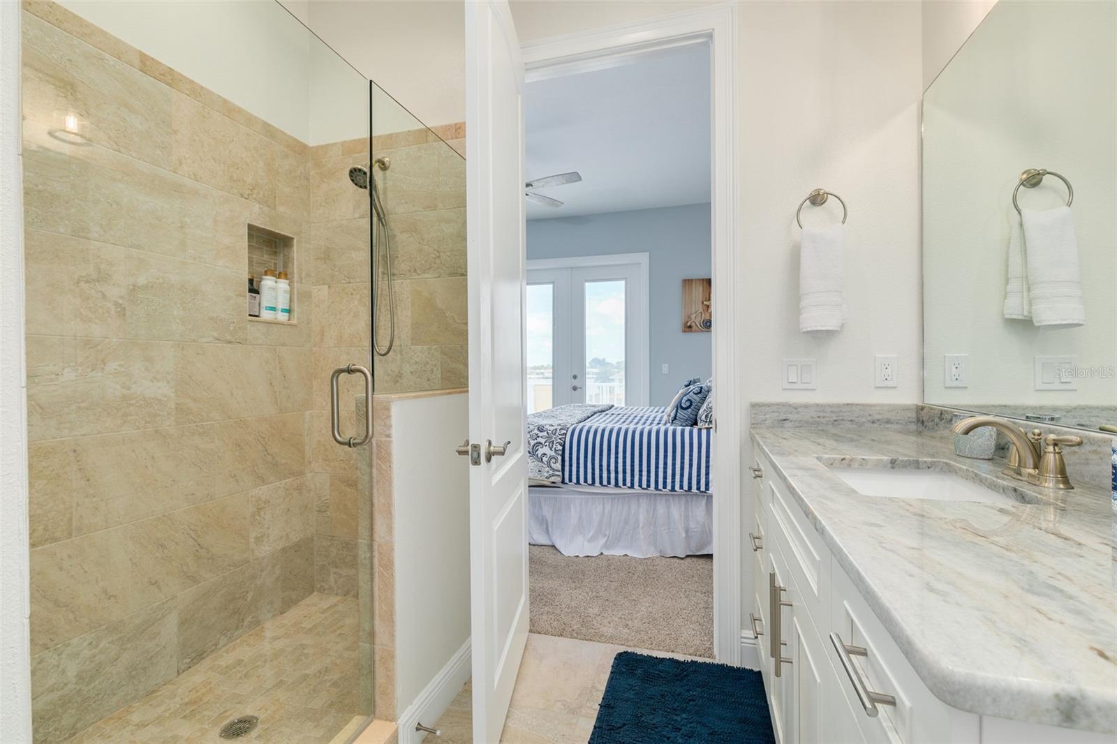 FLOR A MAR, GULF HARBORS - Residential