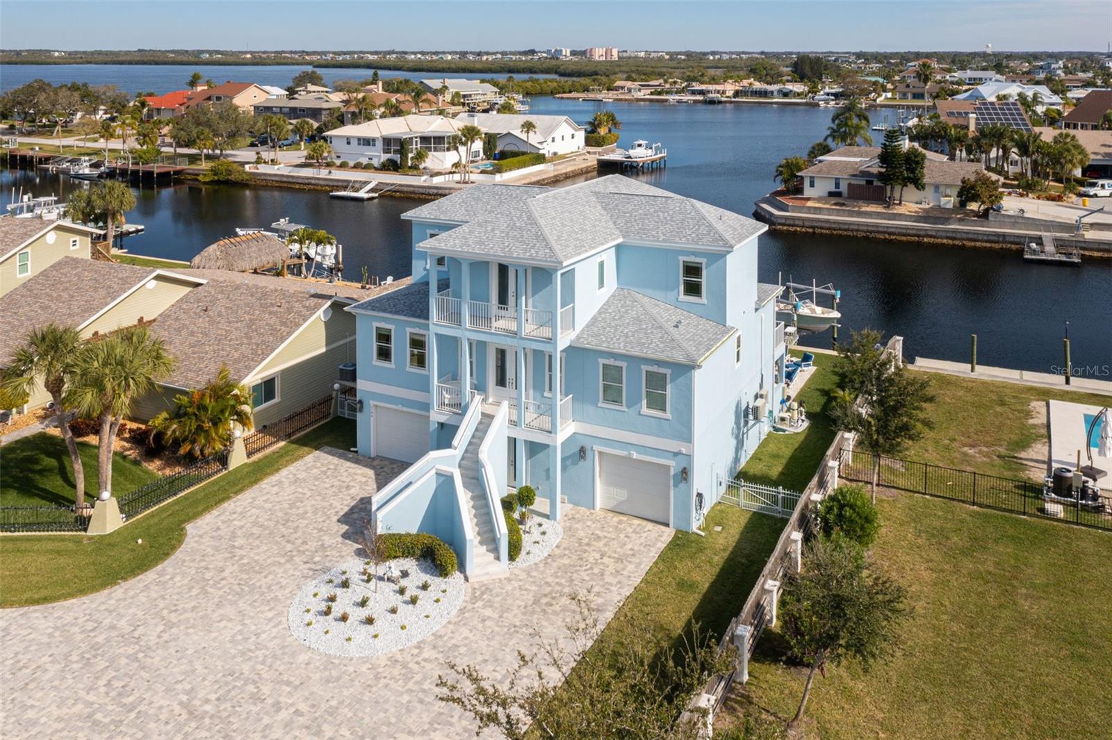 FLOR A MAR, GULF HARBORS - Residential