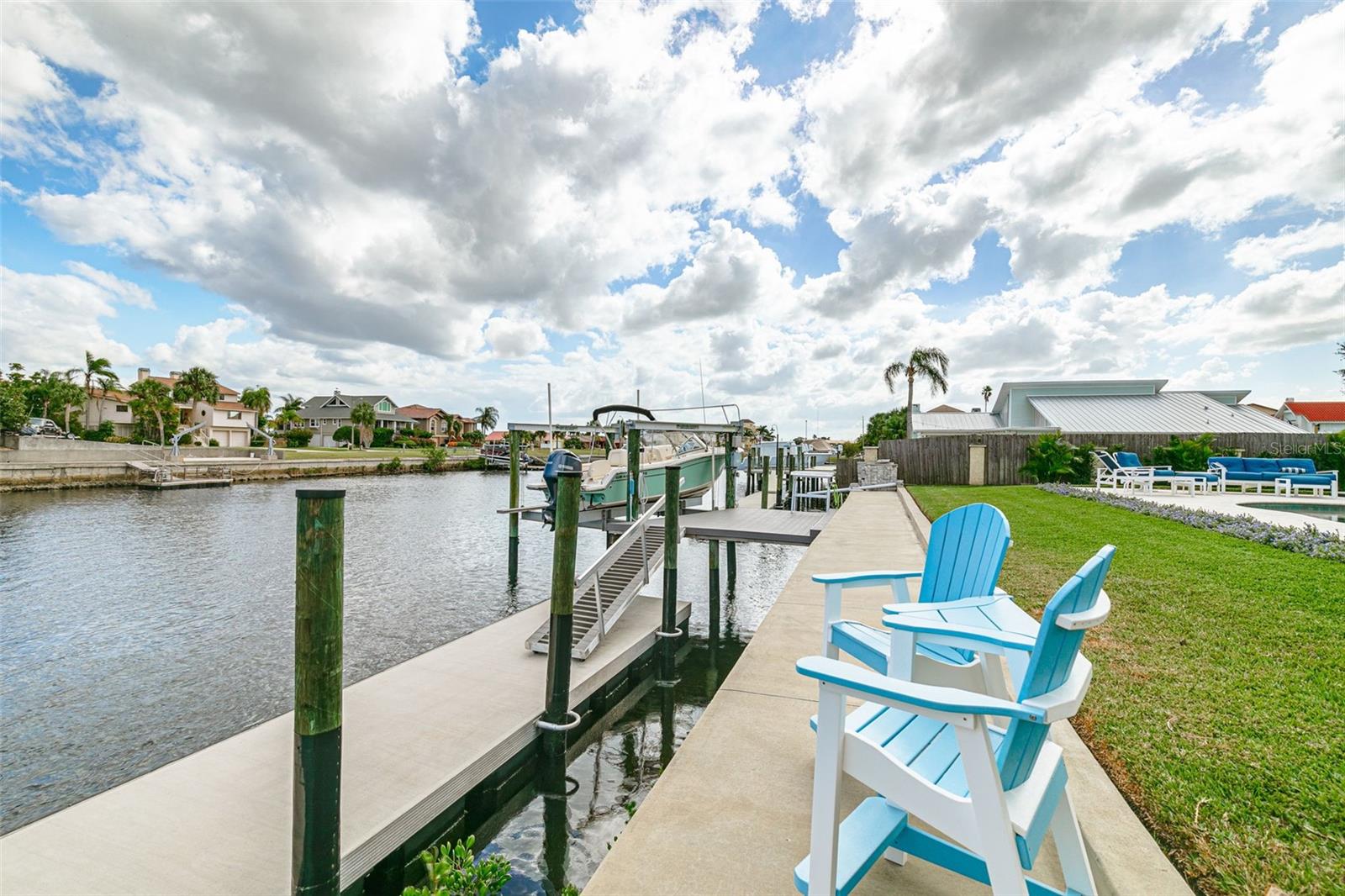 FLOR A MAR, GULF HARBORS - Residential