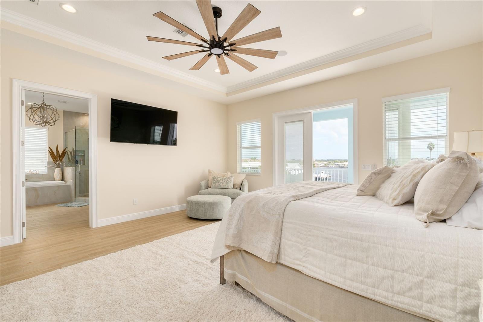 FLOR A MAR, GULF HARBORS - Residential