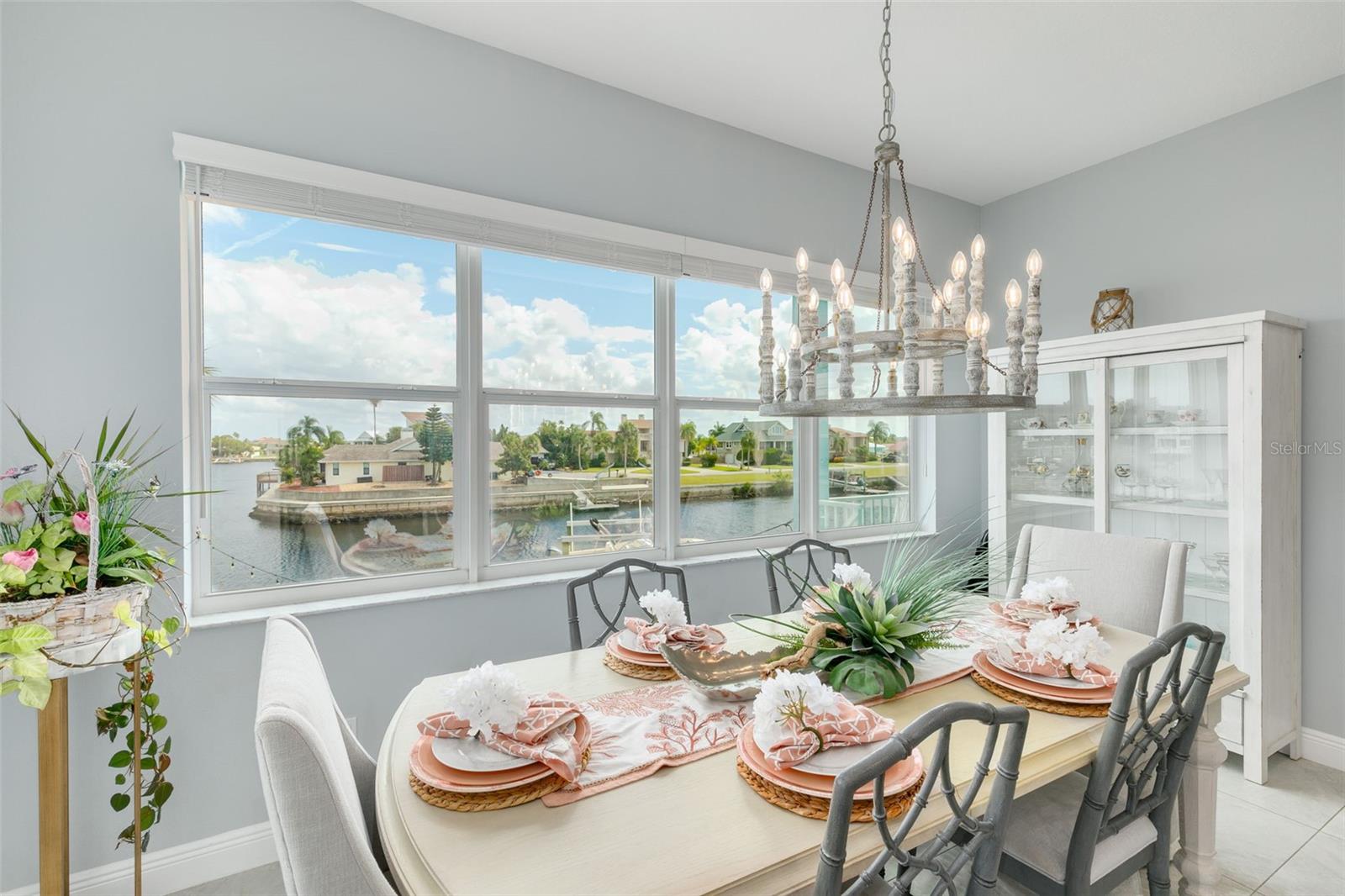 FLOR A MAR, GULF HARBORS - Residential