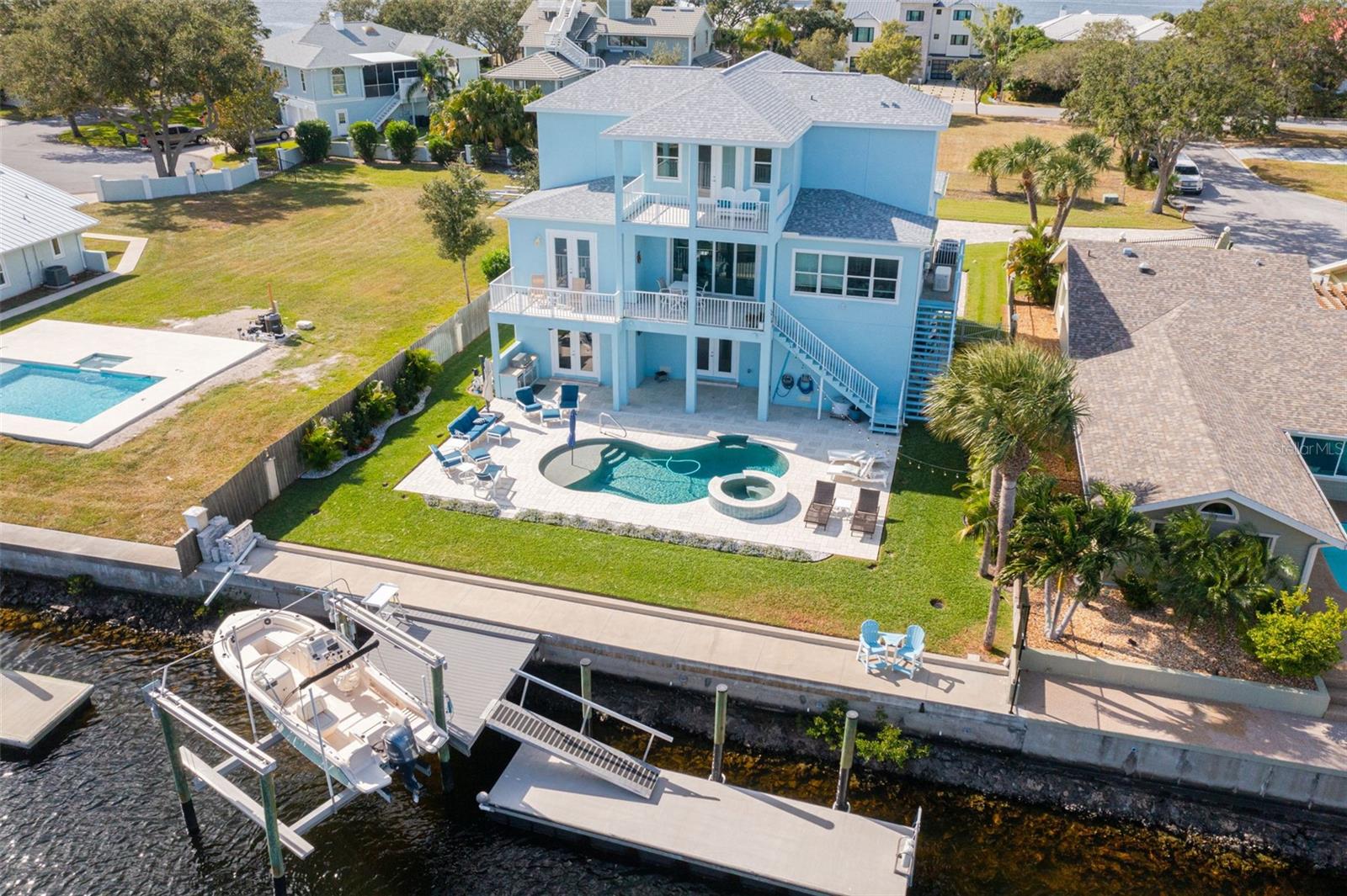 FLOR A MAR, GULF HARBORS - Residential