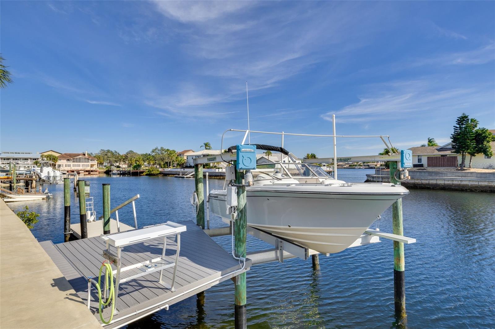 FLOR A MAR, GULF HARBORS - Residential