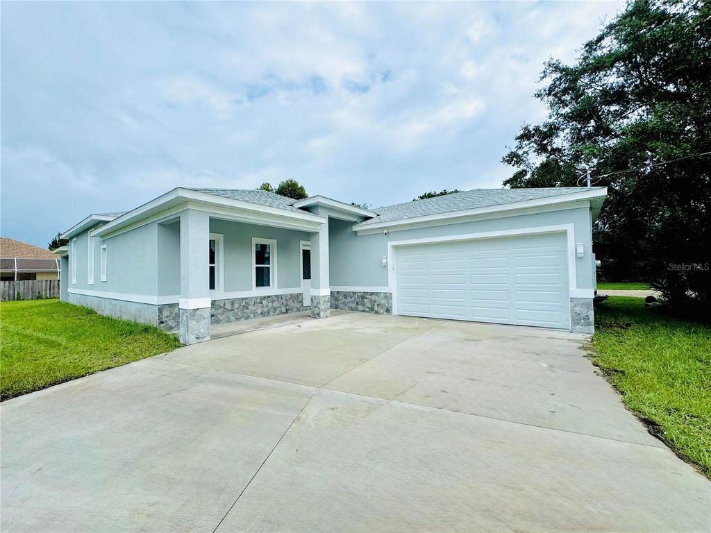 Photo of 9 Watkins Place, Palm Coast, FL 32164 (MLS # O6350205)