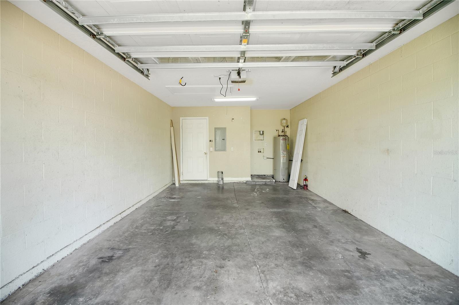 FRUITLAND PARK - Residential