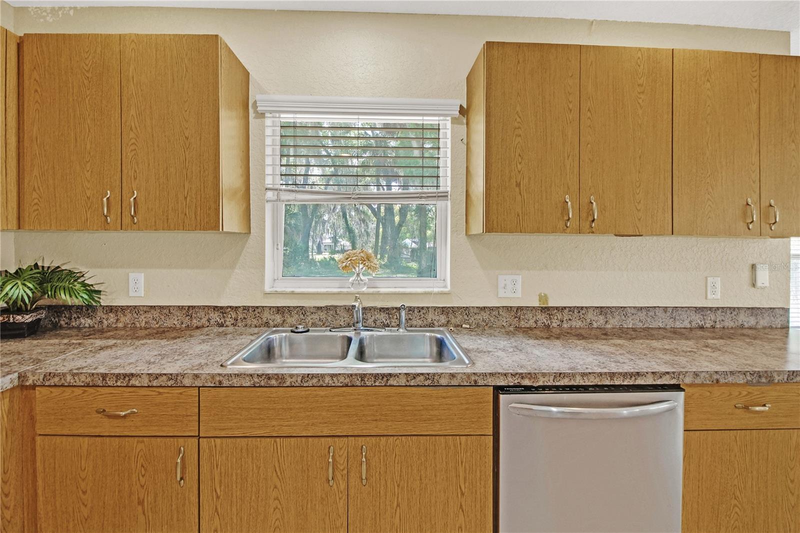 FRUITLAND PARK - Residential