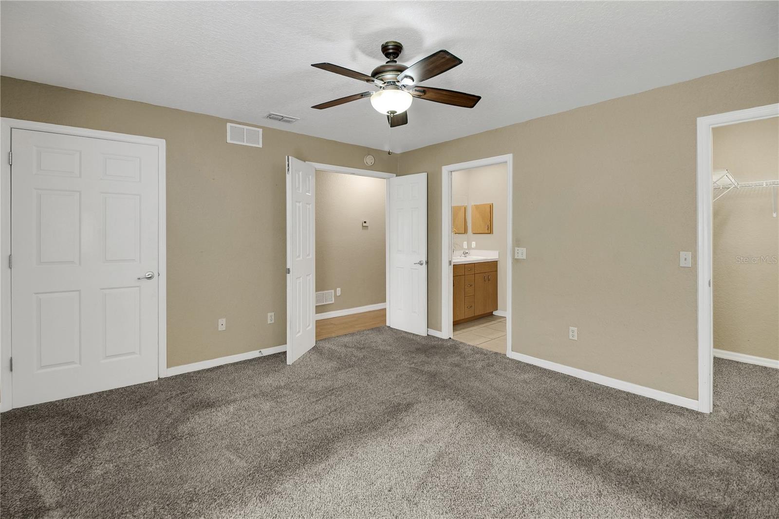 FRUITLAND PARK - Residential