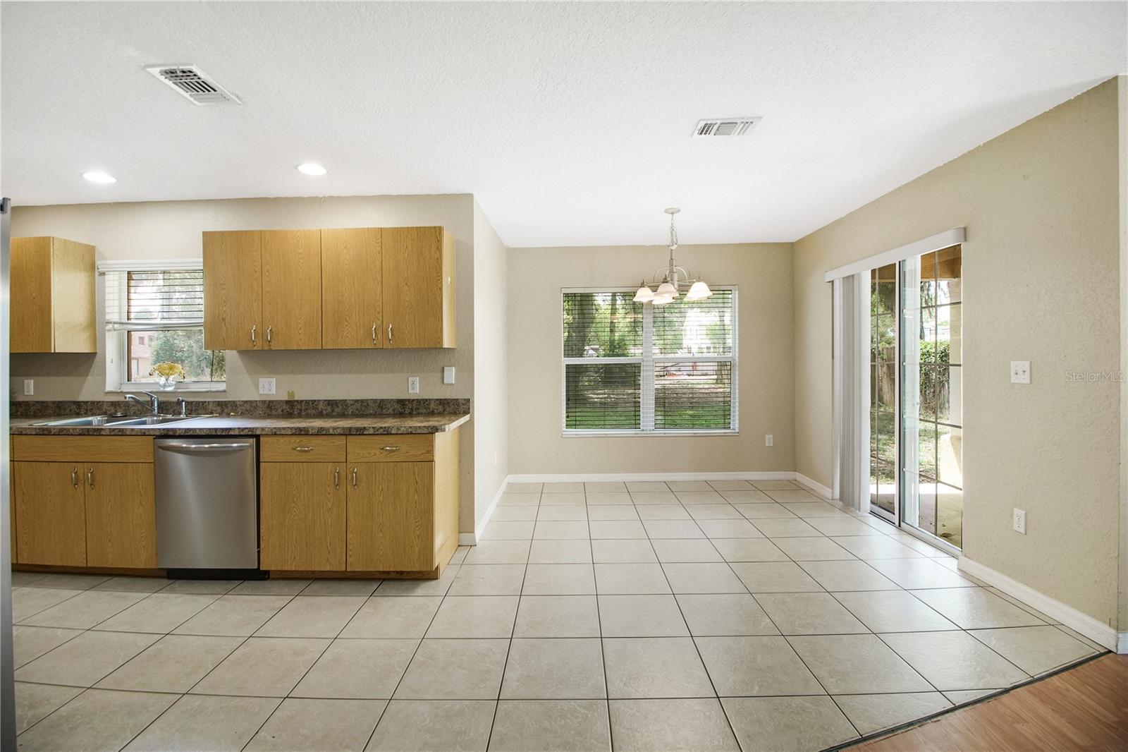 FRUITLAND PARK - Residential