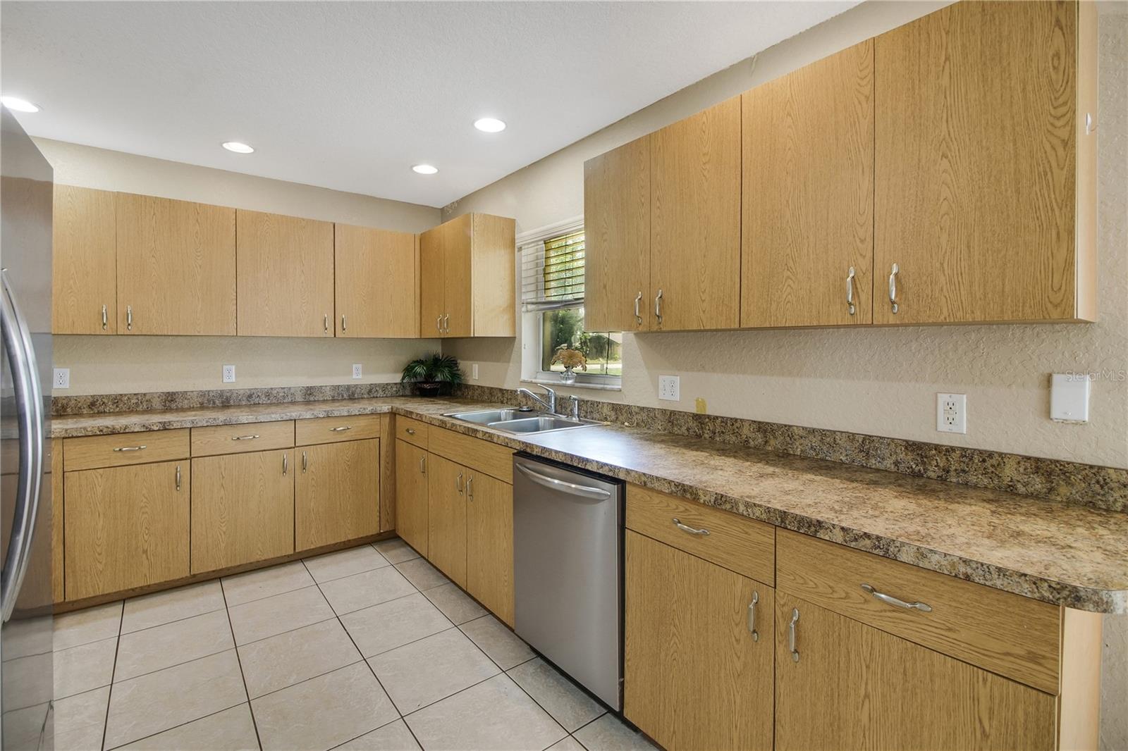 FRUITLAND PARK - Residential