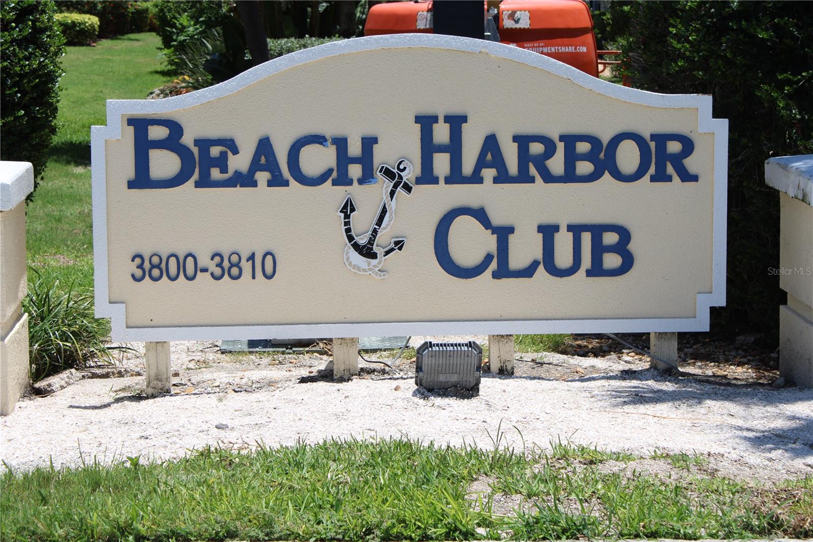 BEACH HARBOR CLUB - Residential Lease