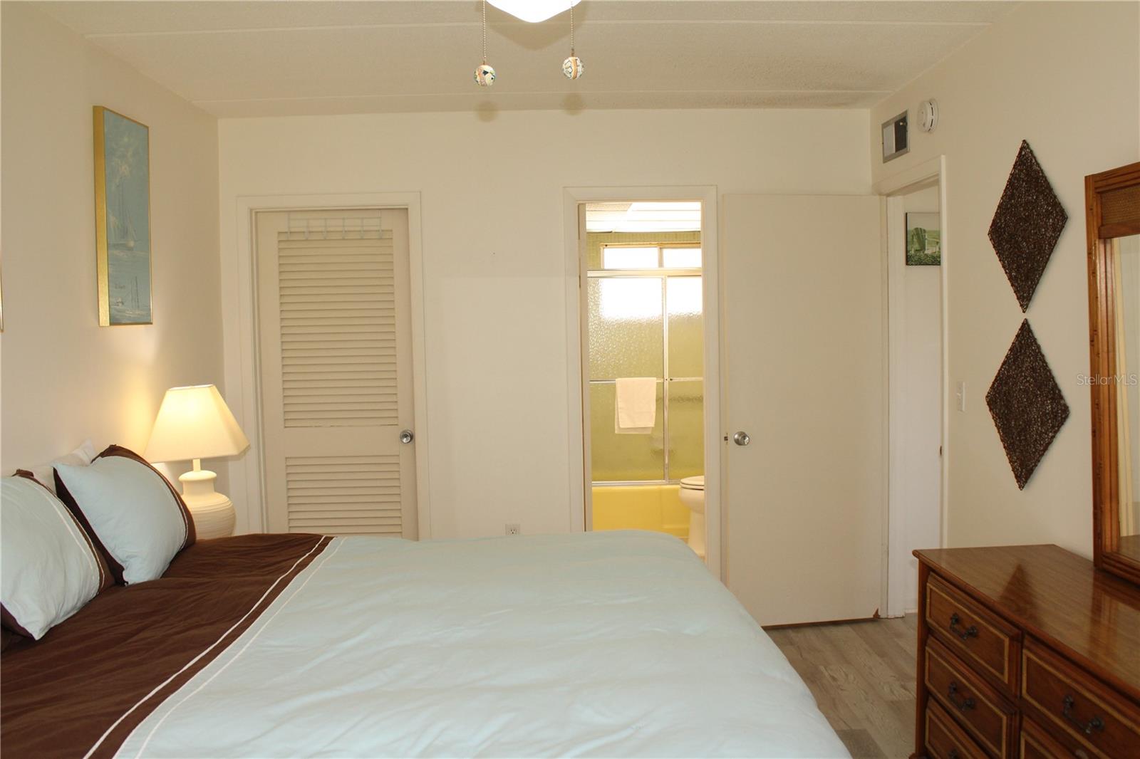 BEACH HARBOR CLUB - Residential Lease