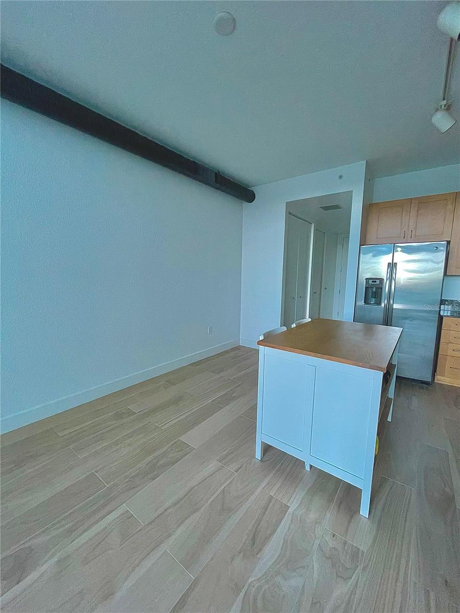VUE/LK EOLA - Residential Lease